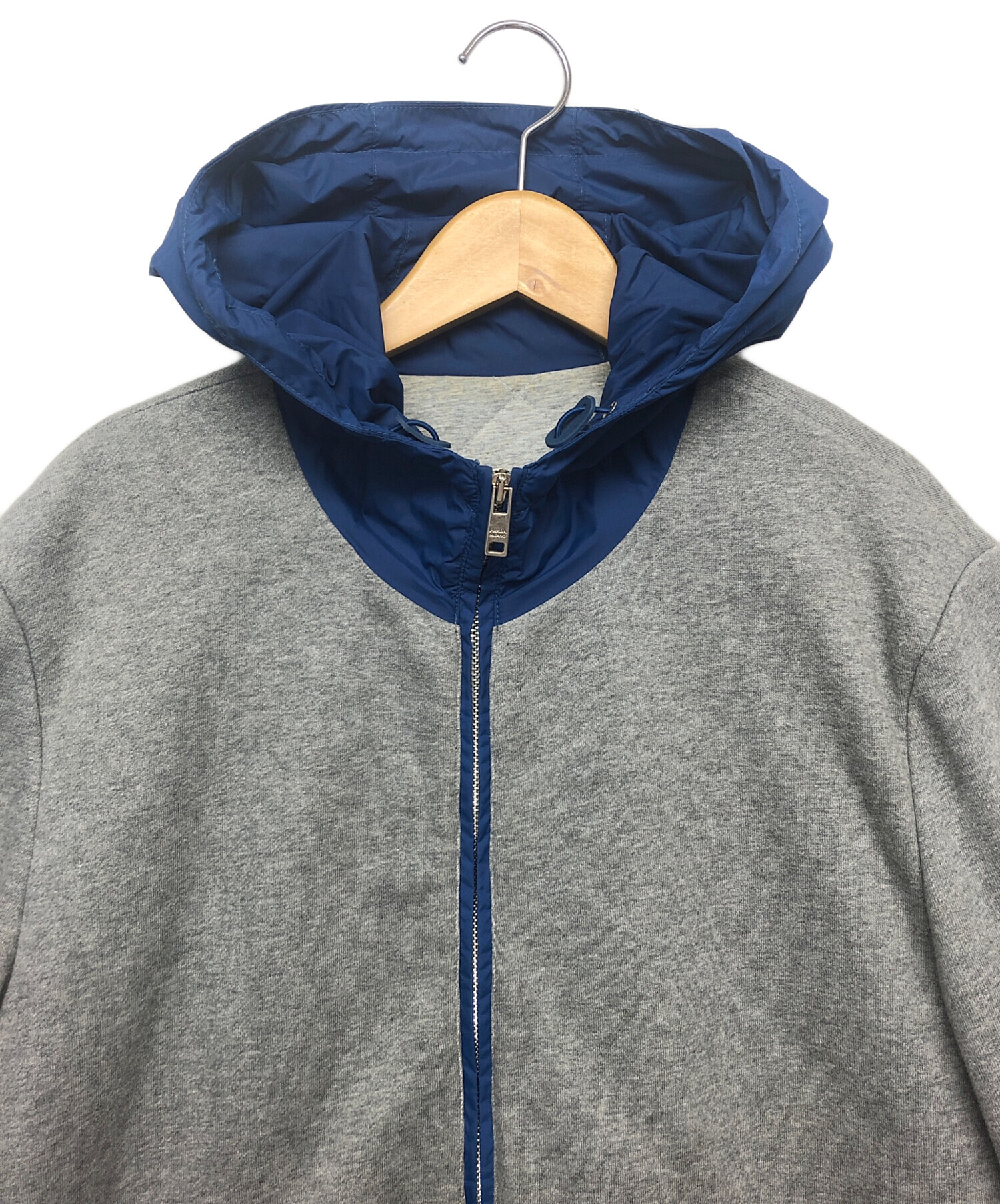 中古・古着通販】PRADA (プラダ) ナイロンフードジップパーカー グレー 