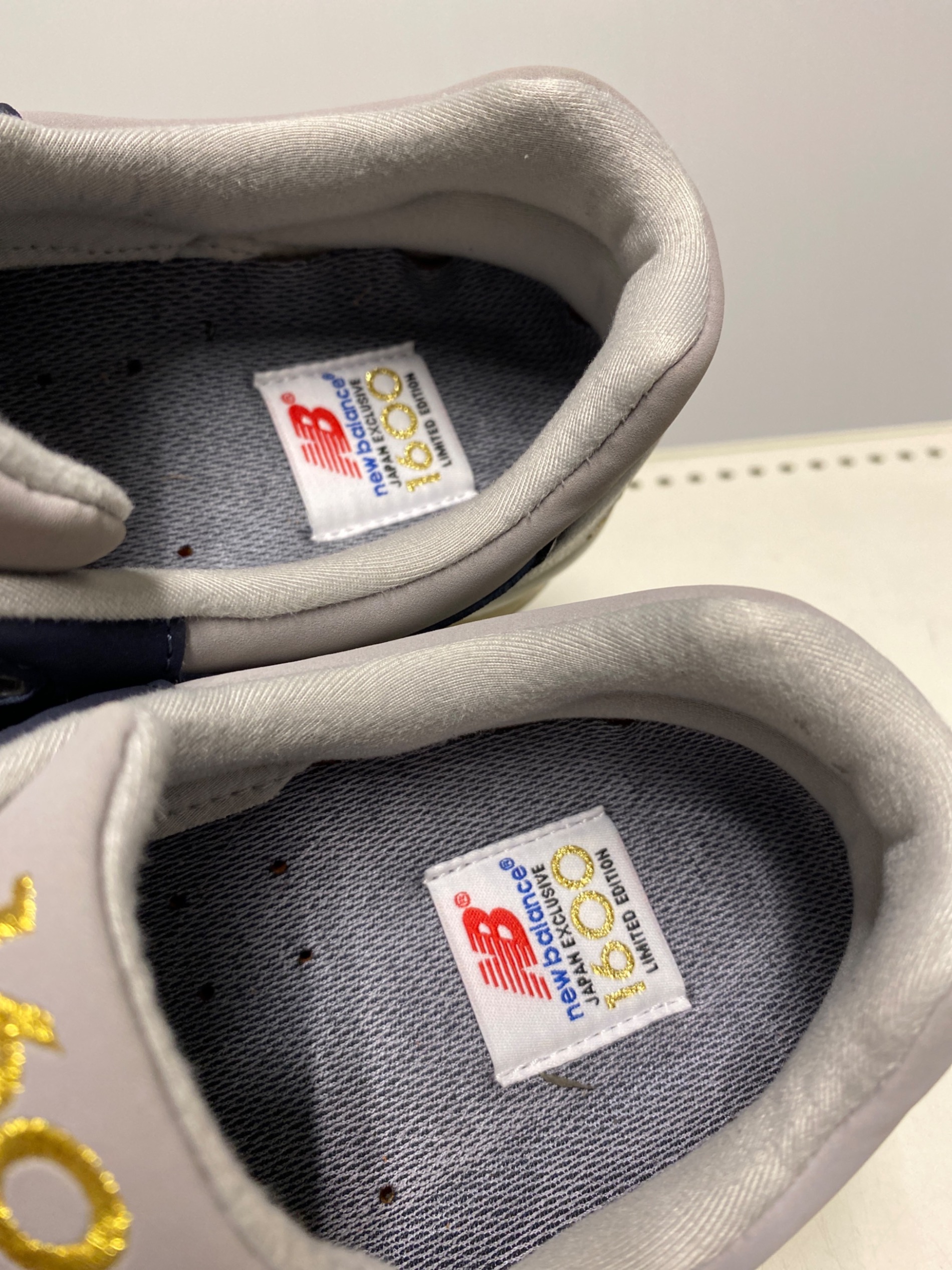 new balance ニューバランス CM1600LE｜靴