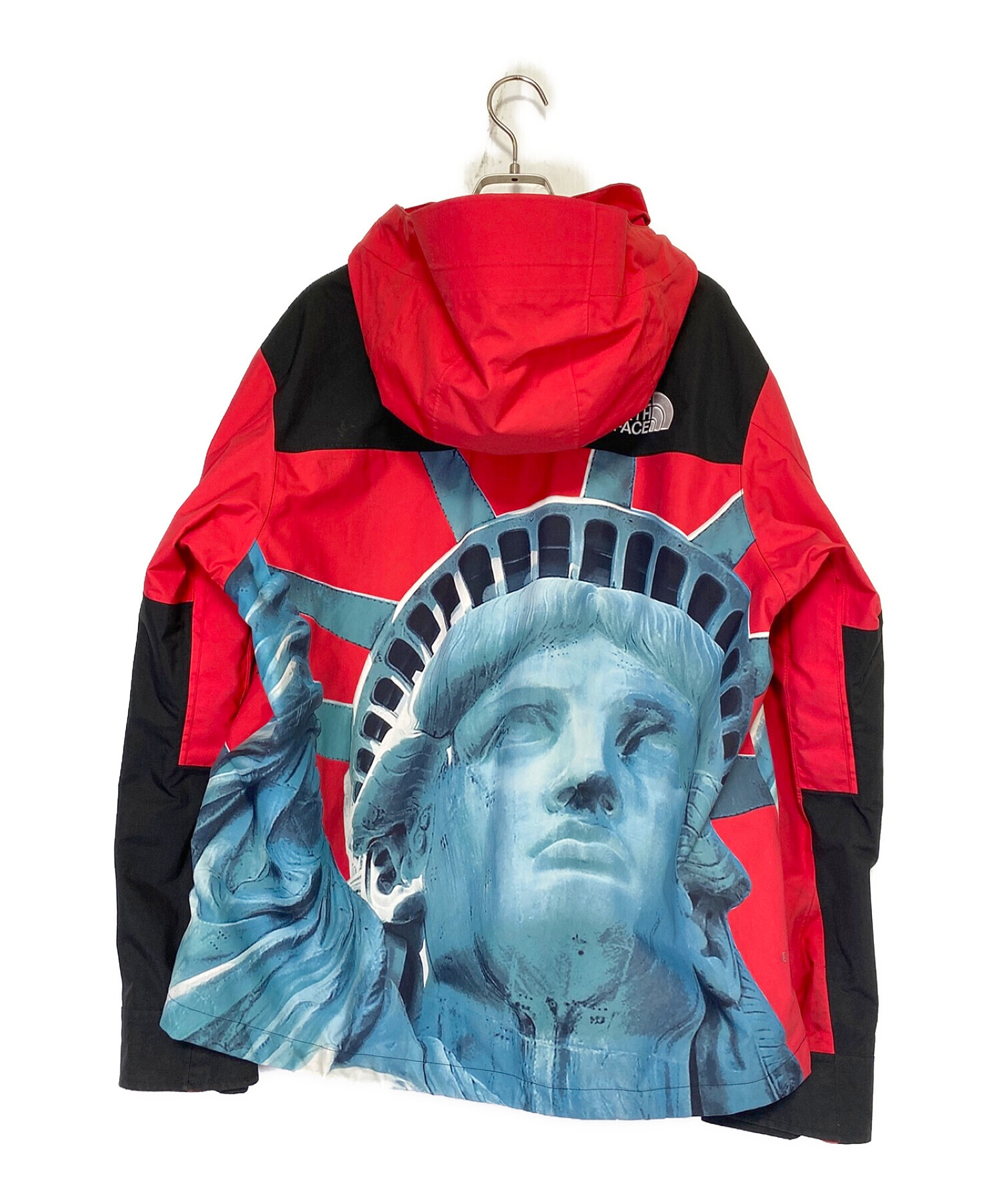 SUPREME (シュプリーム) Statue Of Liberty Mountain Jacket レッド サイズ:M
