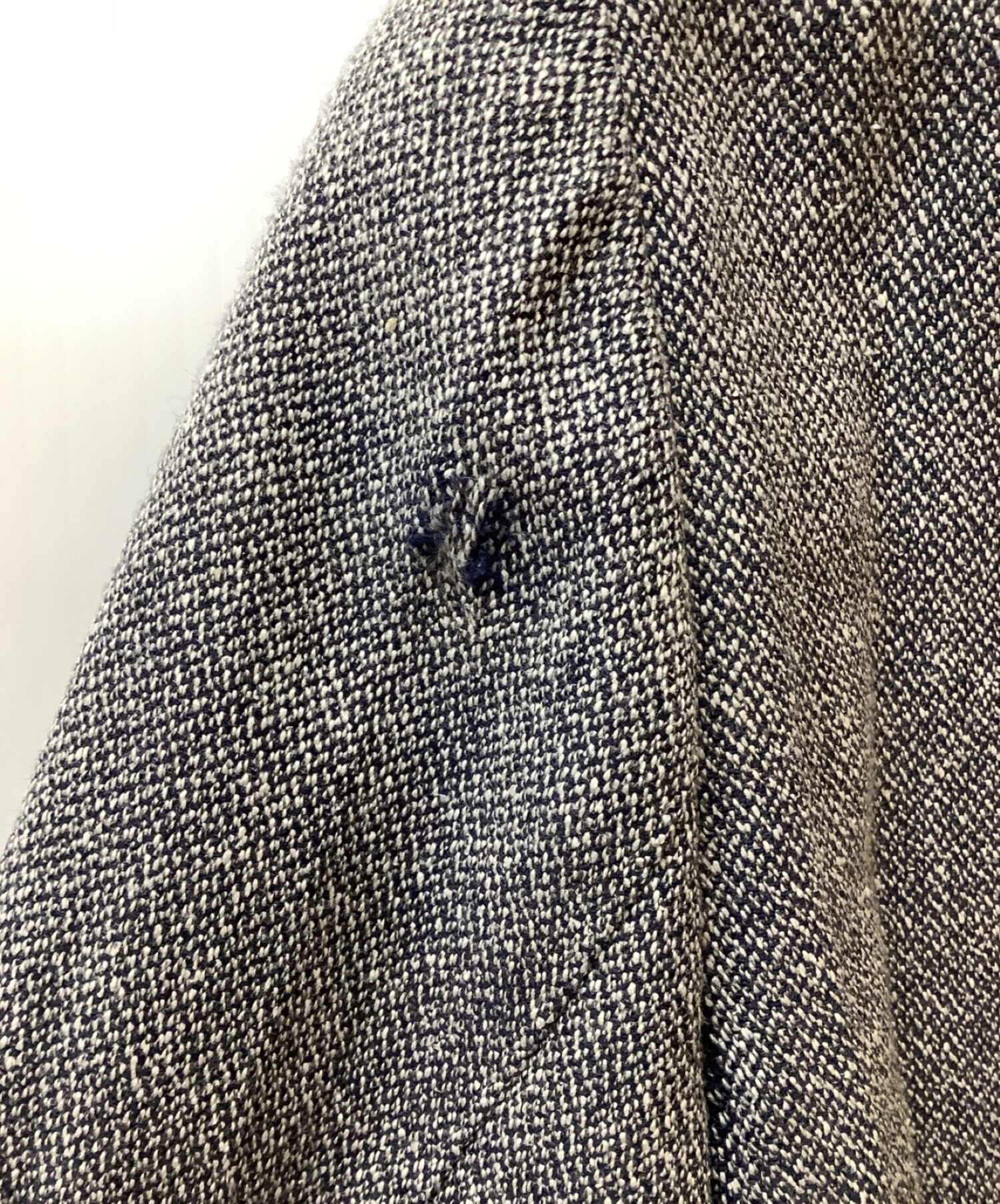 LARDINIラルディーニ　テーラードジャケット  新品未使用　44三越日本橋本店素材