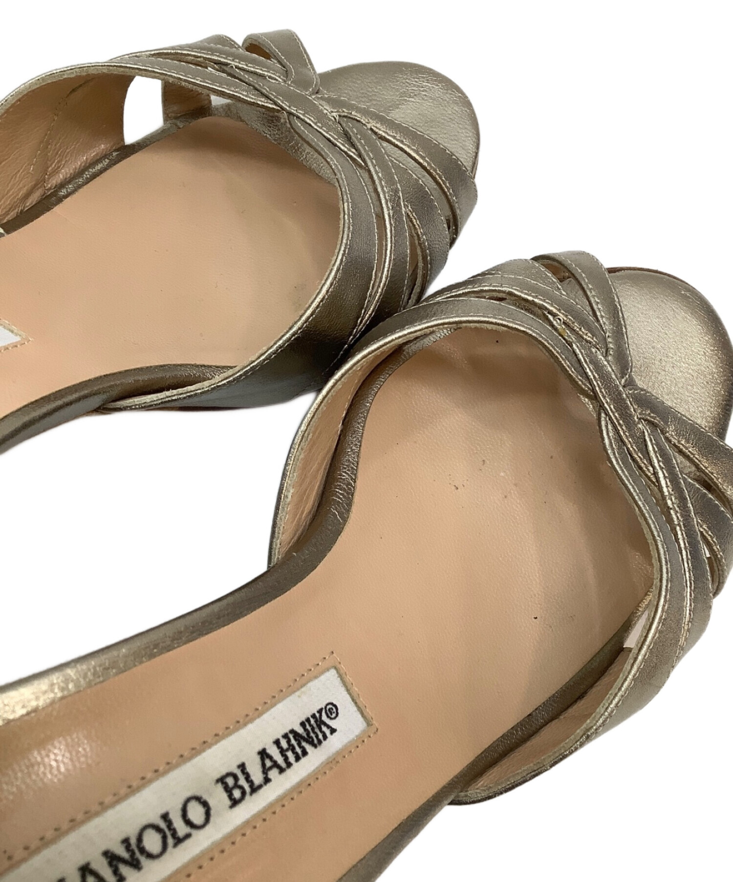中古・古着通販】Manolo Blahnik (マノロブラニク) サンダル ゴールド 