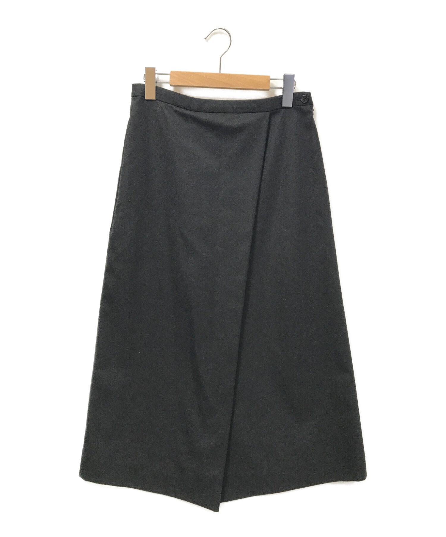 イッセイミヤケの黒ロングスカートサイズ3