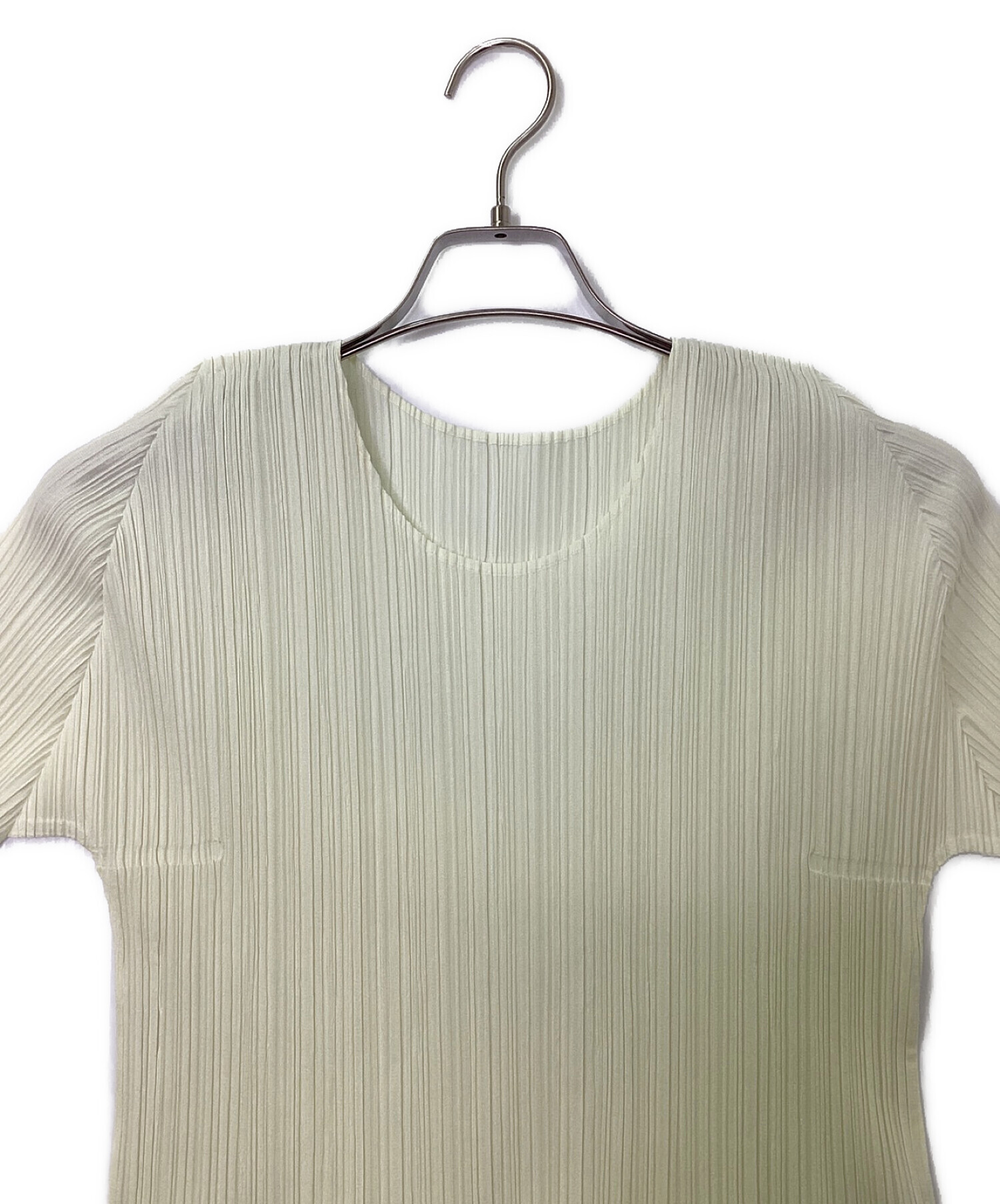 ISSEY MIYAKE プリーツプリーズ裾はフリルです ISSEY MIYAKE プリーツプリーズ裾はフリルです