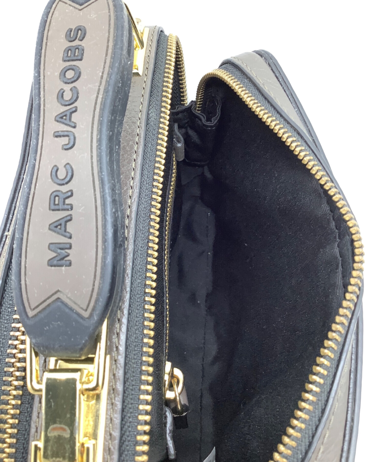 ■新品■未使用■ MARC JACOBS マークジェイコブス ロゴ ウェビング バッグ用 ショルダーストラップ ブラック系×ゴールド系 AE0231hZ