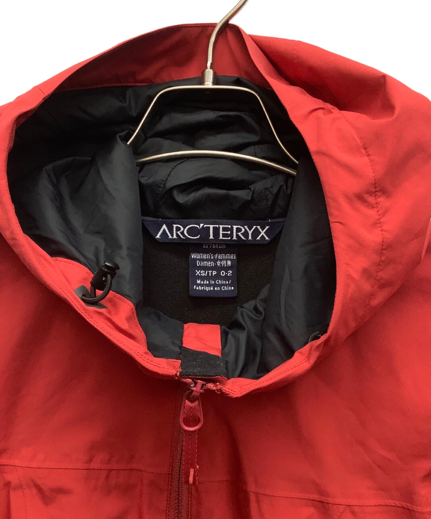 ARC'TERYX (アークテリクス) ソラノジャケット レッド サイズ:xs