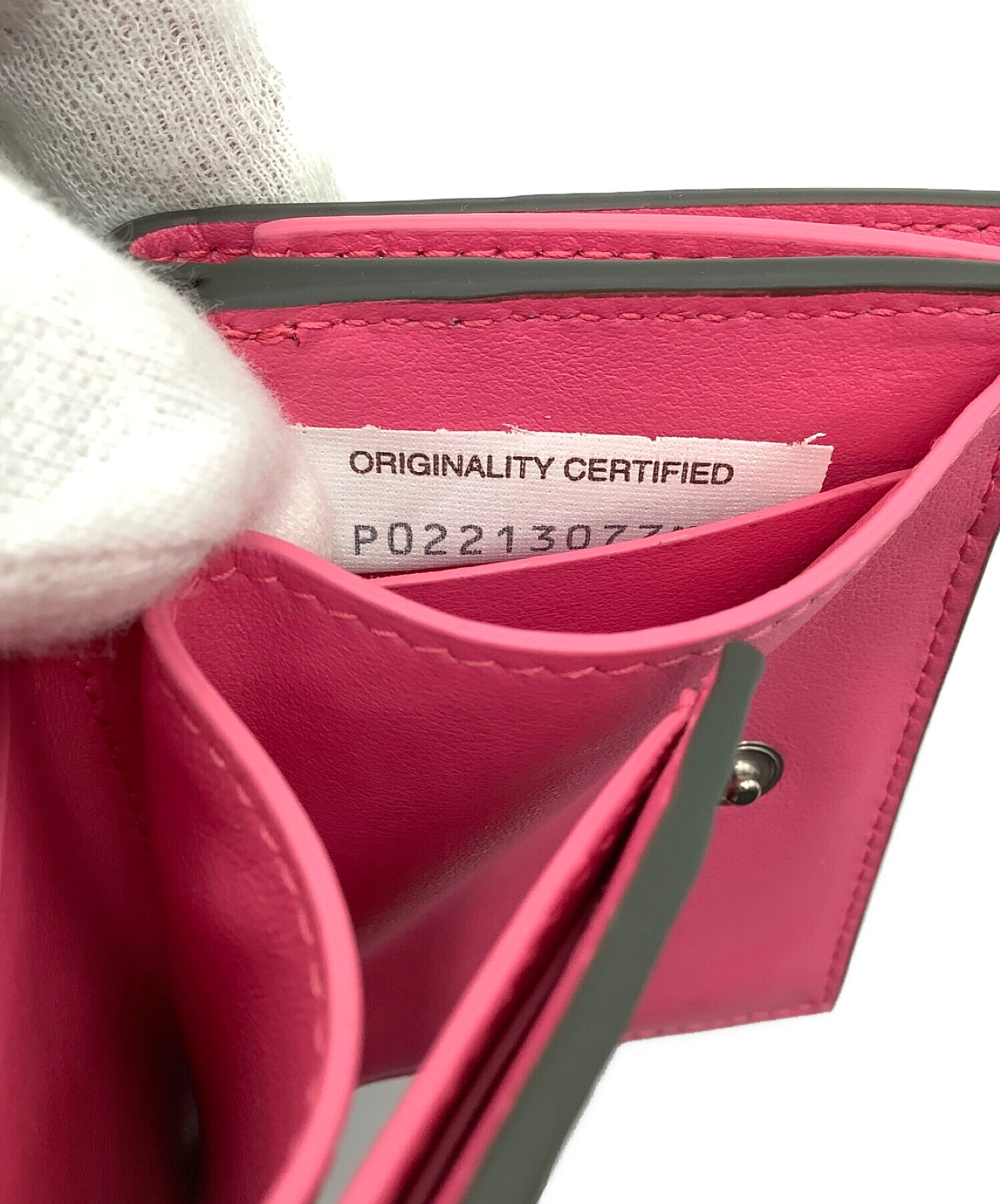 BOTTEGA VENETA ボッテガヴェネタ三つ折り財布ピンク