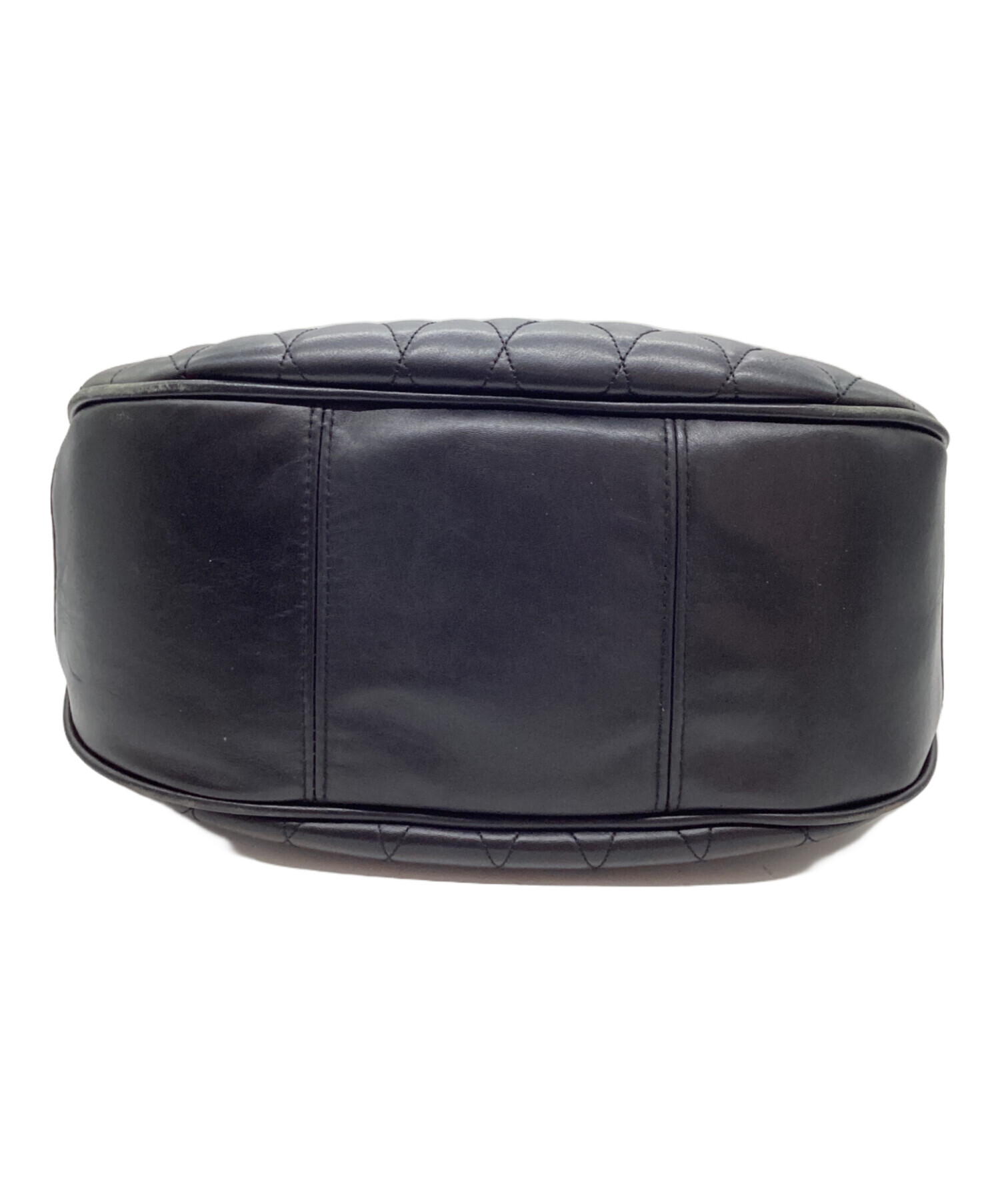 Schott キルティング ブラックショルダーバッグ Schott ショルダーバッグ 黒 キルティング