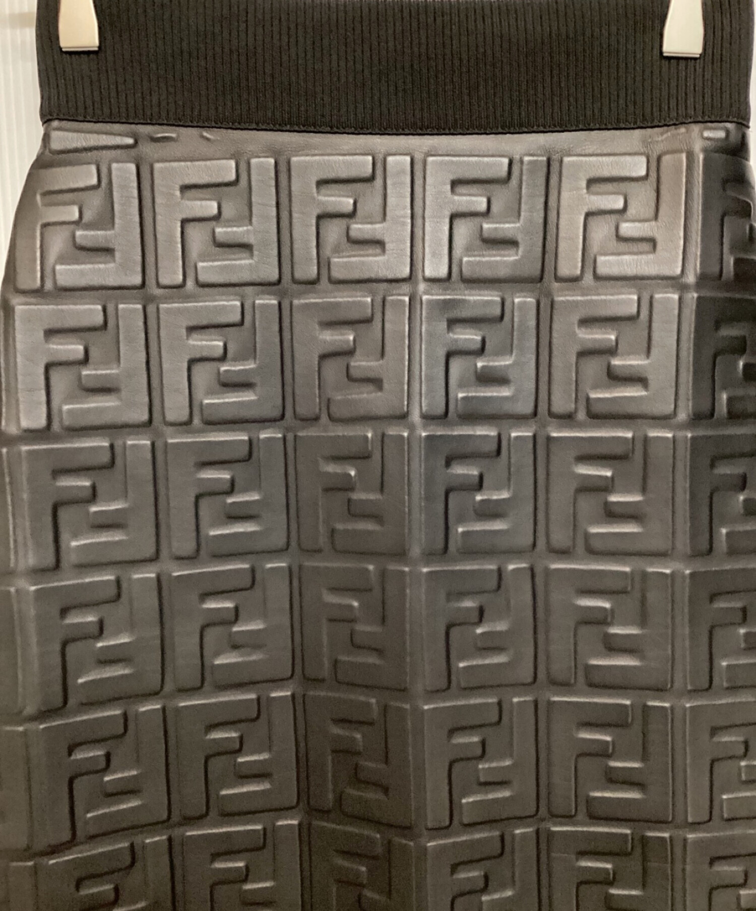中古・古着通販】FENDI (フェンディ) ズッカ柄レザースカート ブラック 