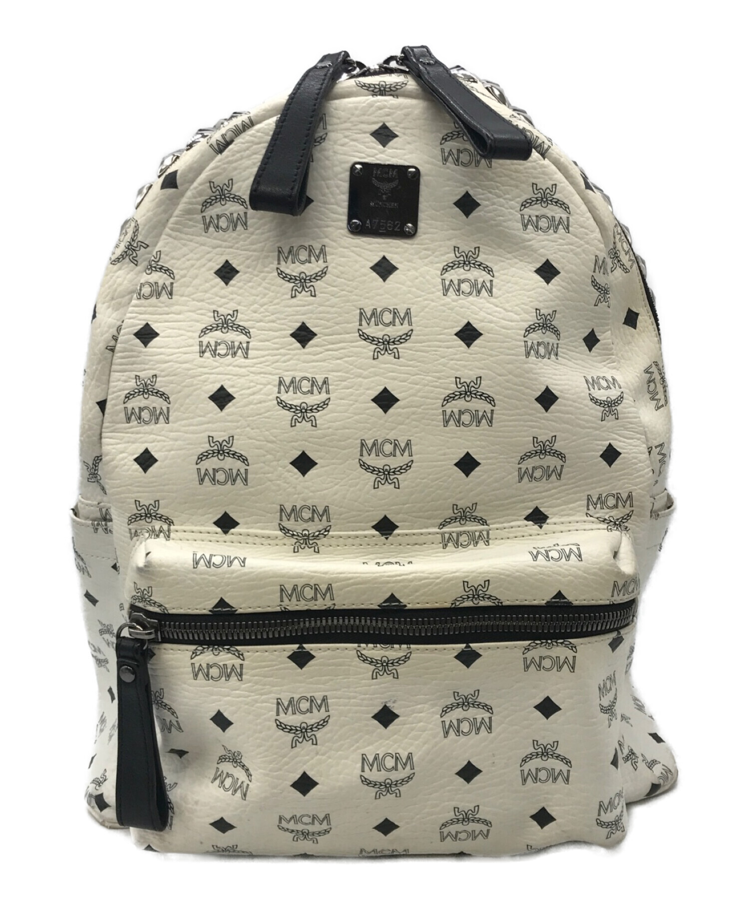 値下げしました！MCMリュックサック MCM スタッズ付きホワイトリュック