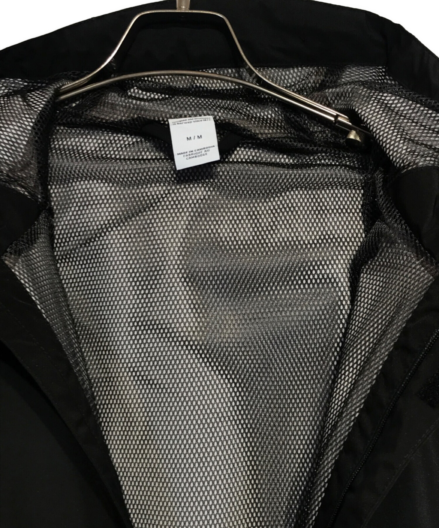 HELLY HANSEN × SANDRO マウンテンパーカー｜ファッション