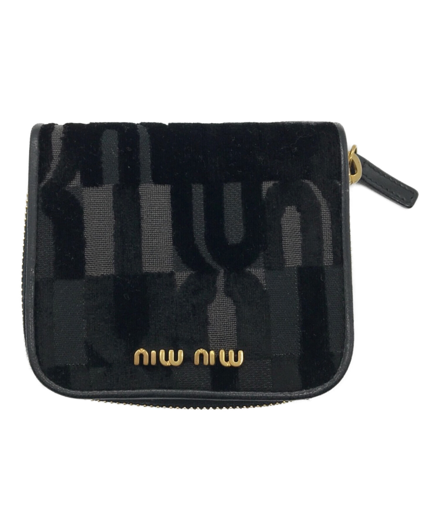 MIU MIU ミュウミュウ 二つ折り財布 程遠かっ 小銭入れ ブラック 