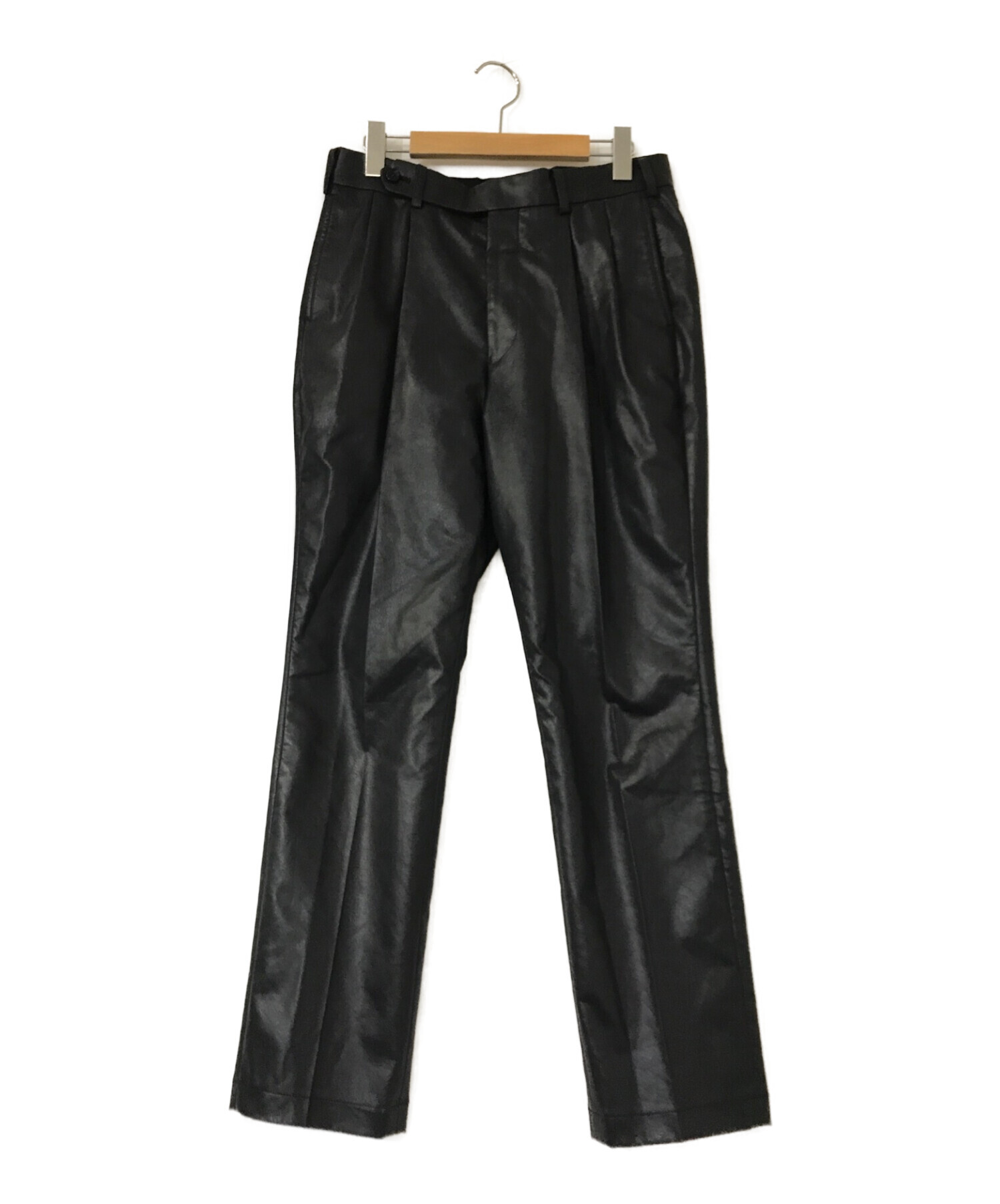 VEGAN LEATHER TUCKED TROUSERS