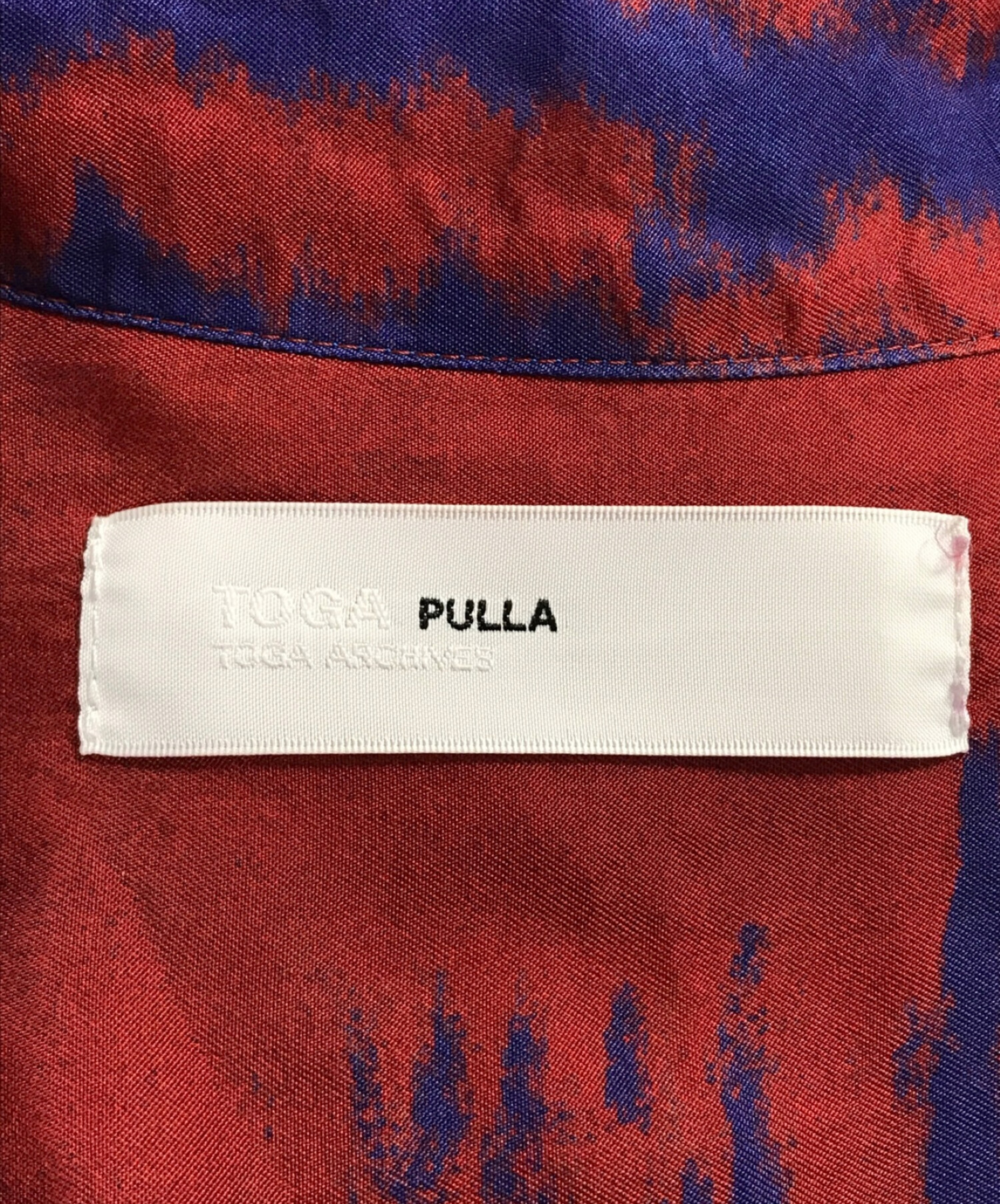 TOGA PULLA (トーガ プルラ) インナープリントシャツ レッド サイズ:SIZE 36