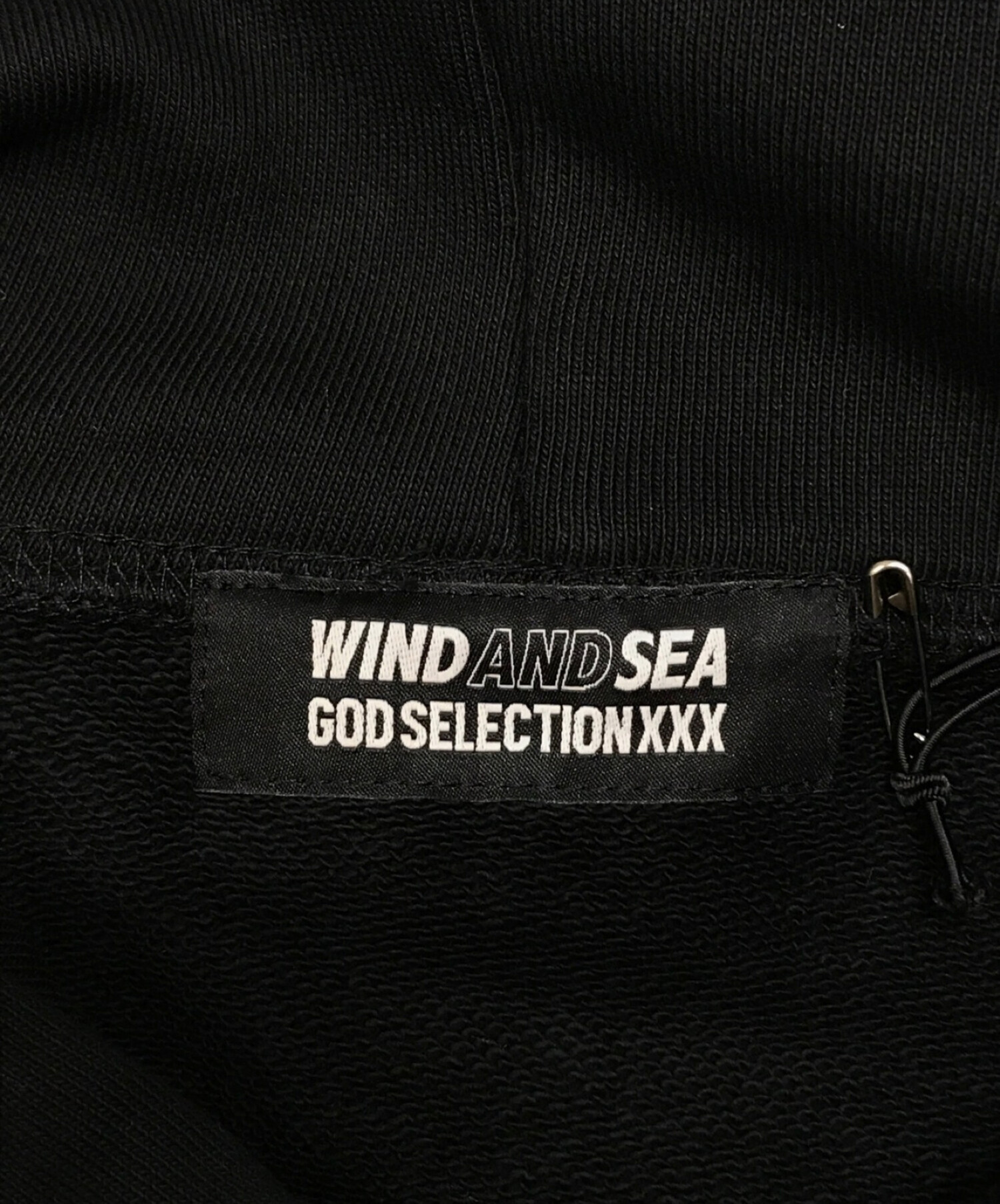 wind and sea god selection パーカー黒