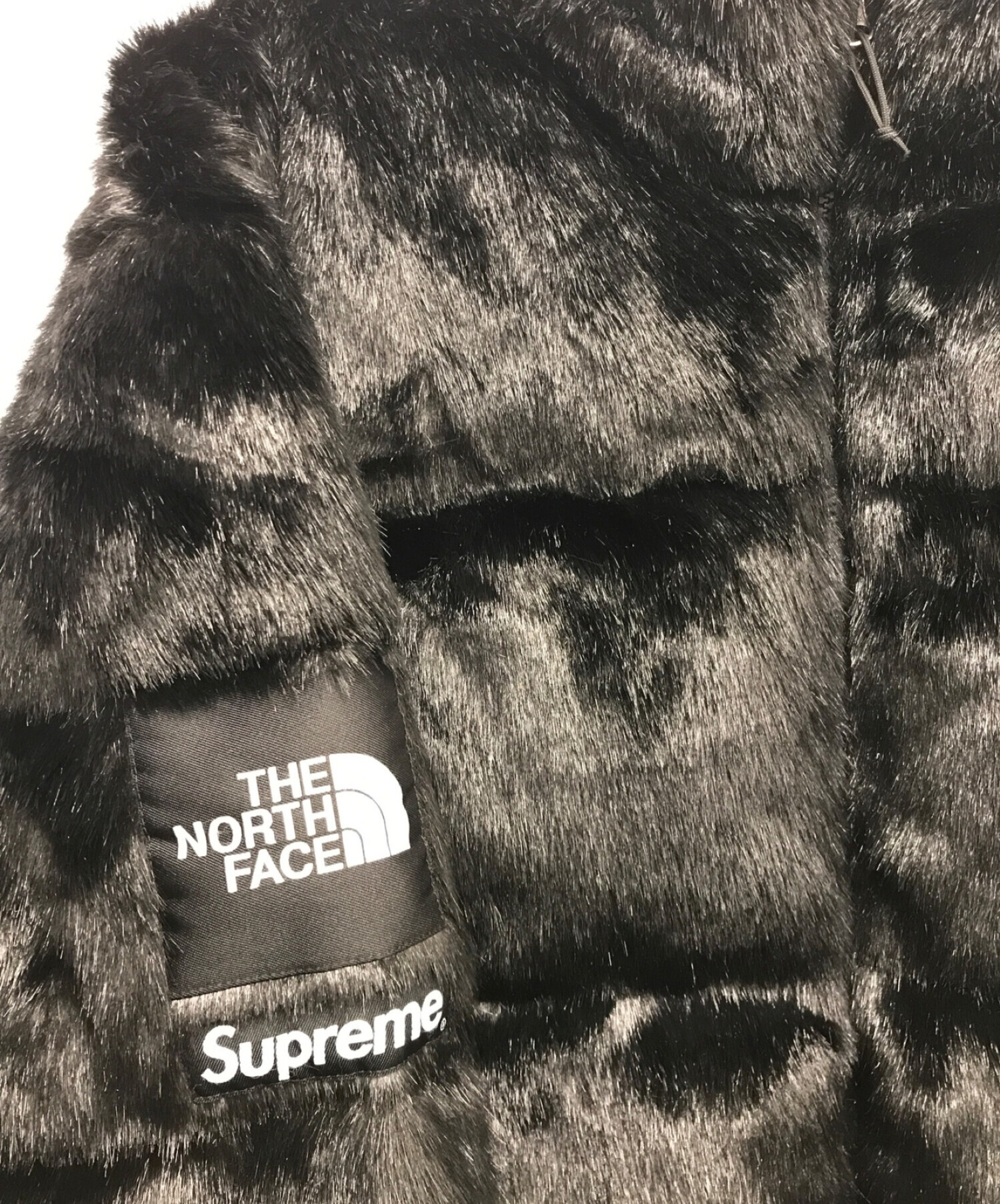 Supreme North Face Faux Fur Nuptse xl