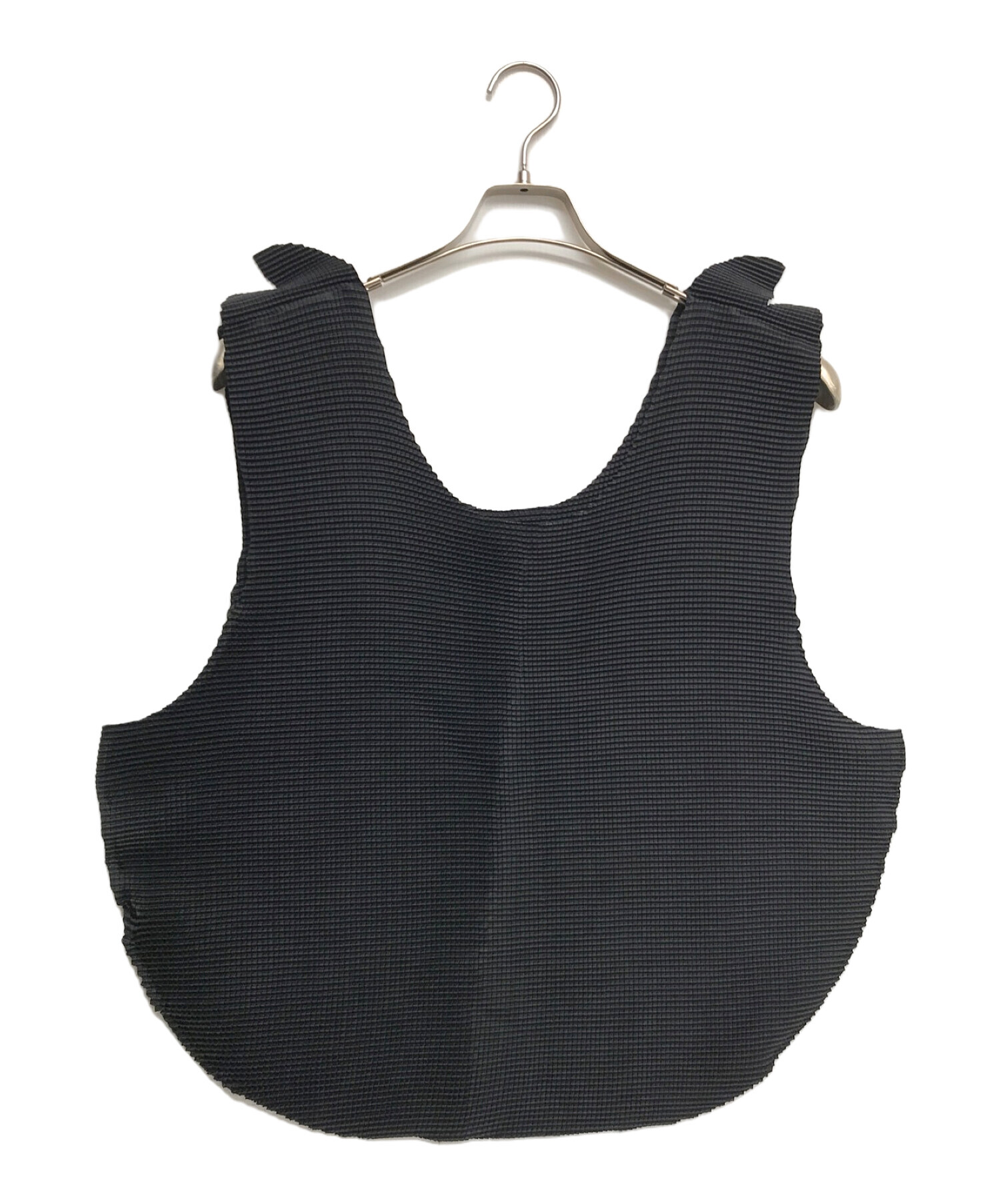 me ISSEY MIYAKE ノースリーブタンクトップ me ISSEY MIYAKE ノースリーブトップス