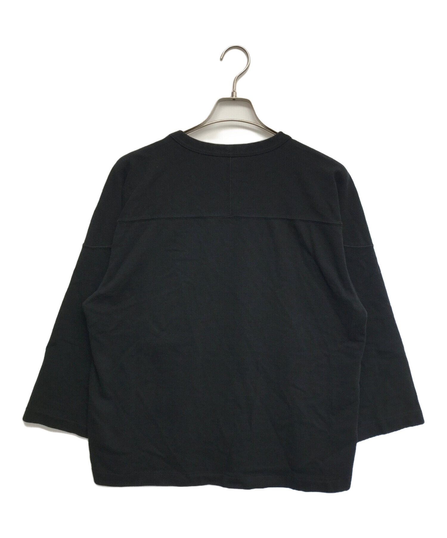 COMOLI (コモリ) フットボールTシャツブラック1