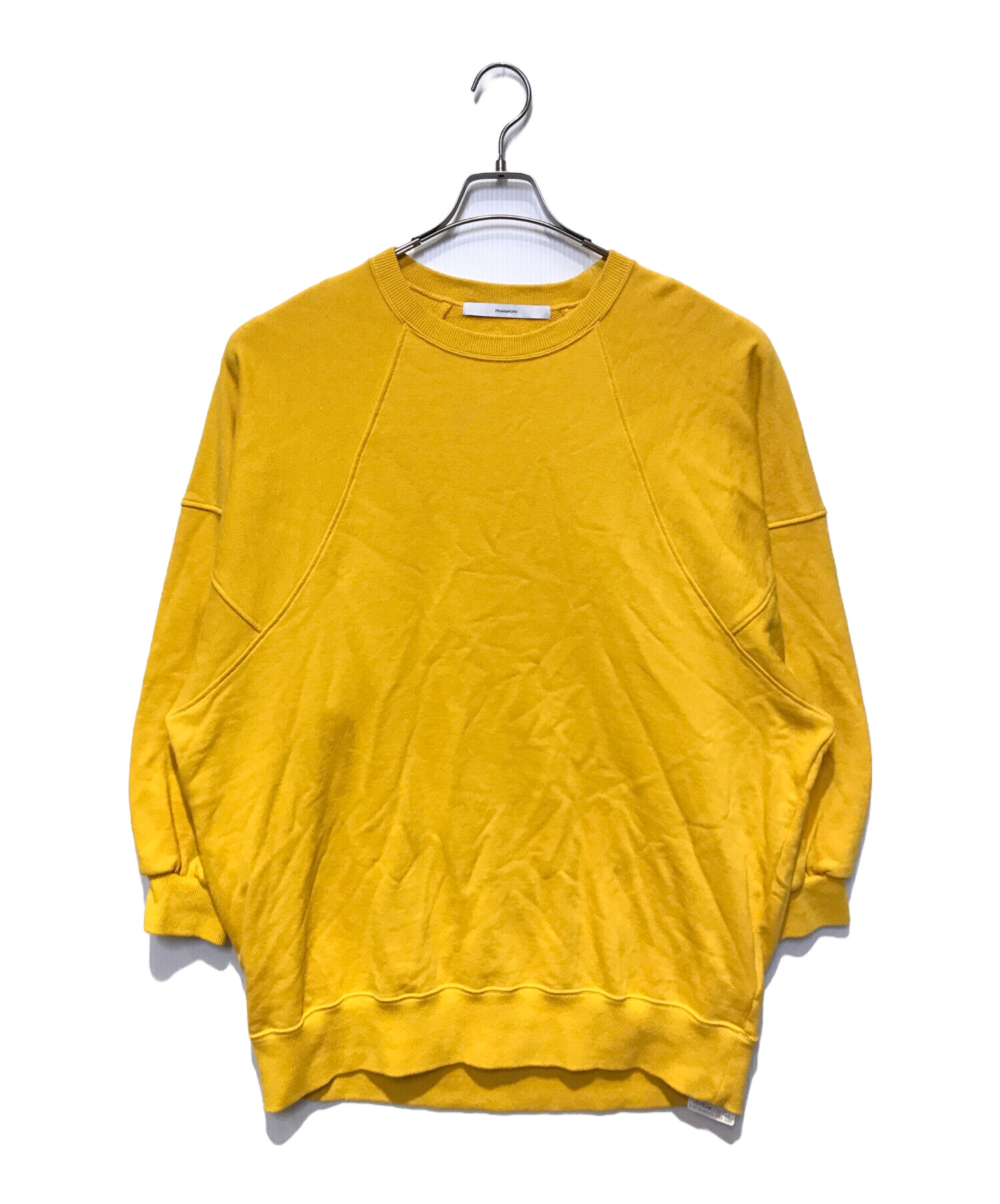 BEAMS クルーネックトレーナー マスタード 丸胴のスウェット〜去年と
