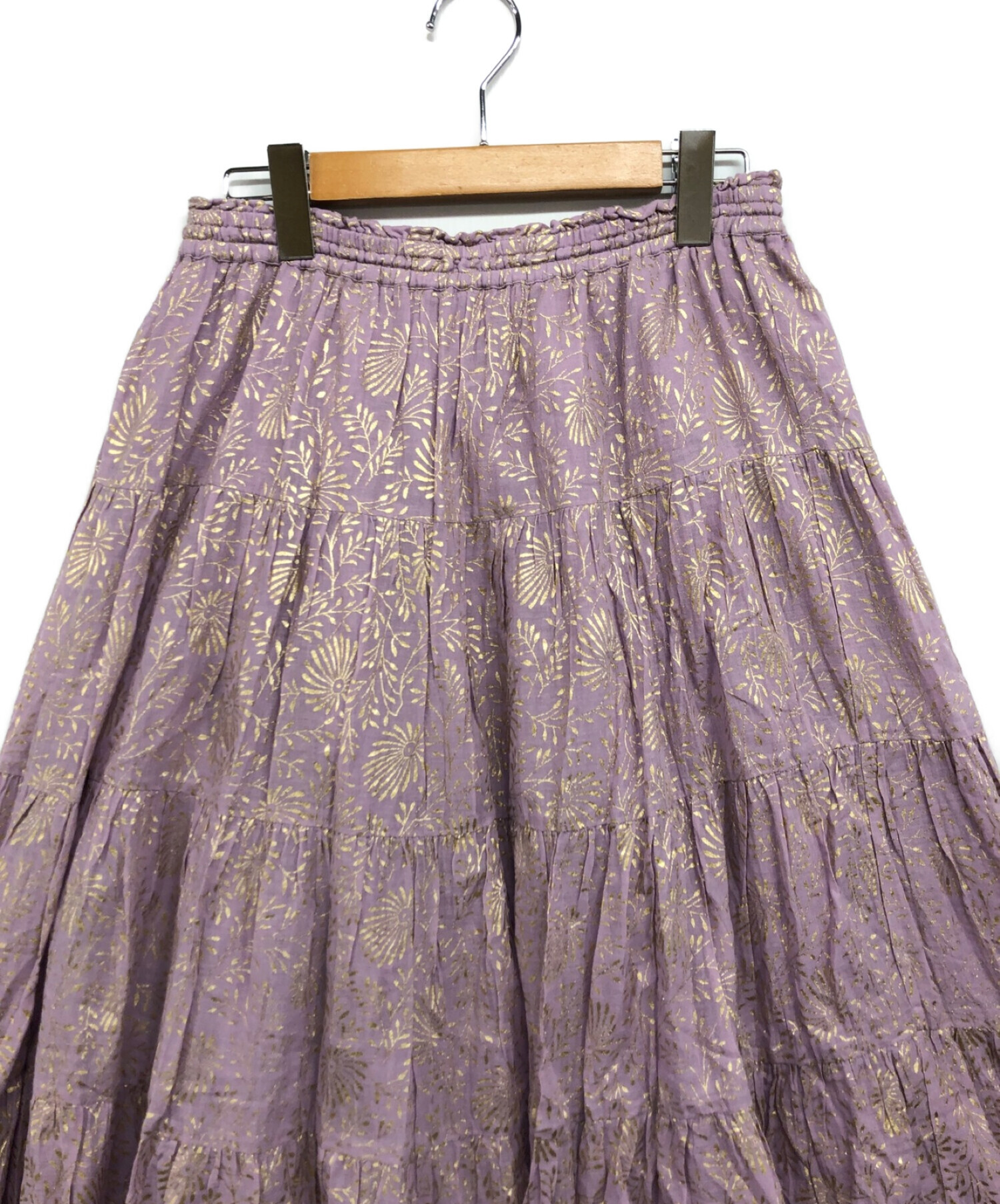 中古・古着通販】ne quittez pas (ヌキテパ) GOLD FLOWER PRINT SKIRT  