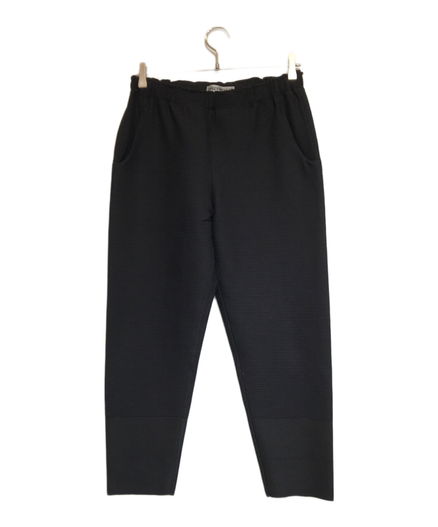 中古・古着通販】ISSEY MIYAKE (イッセイミヤケ) プリーツパンツ  