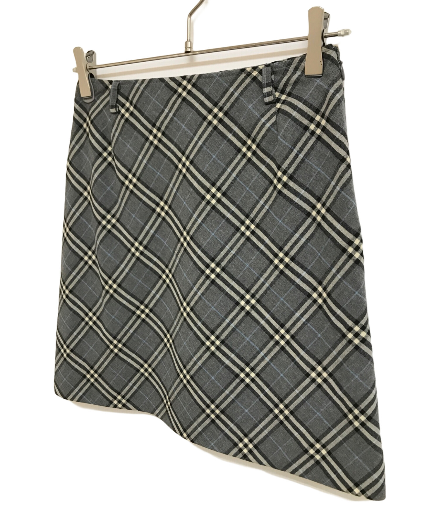 BURBERRY 素早く ノバチェック スカート ネクタイ 白ブラウス 160