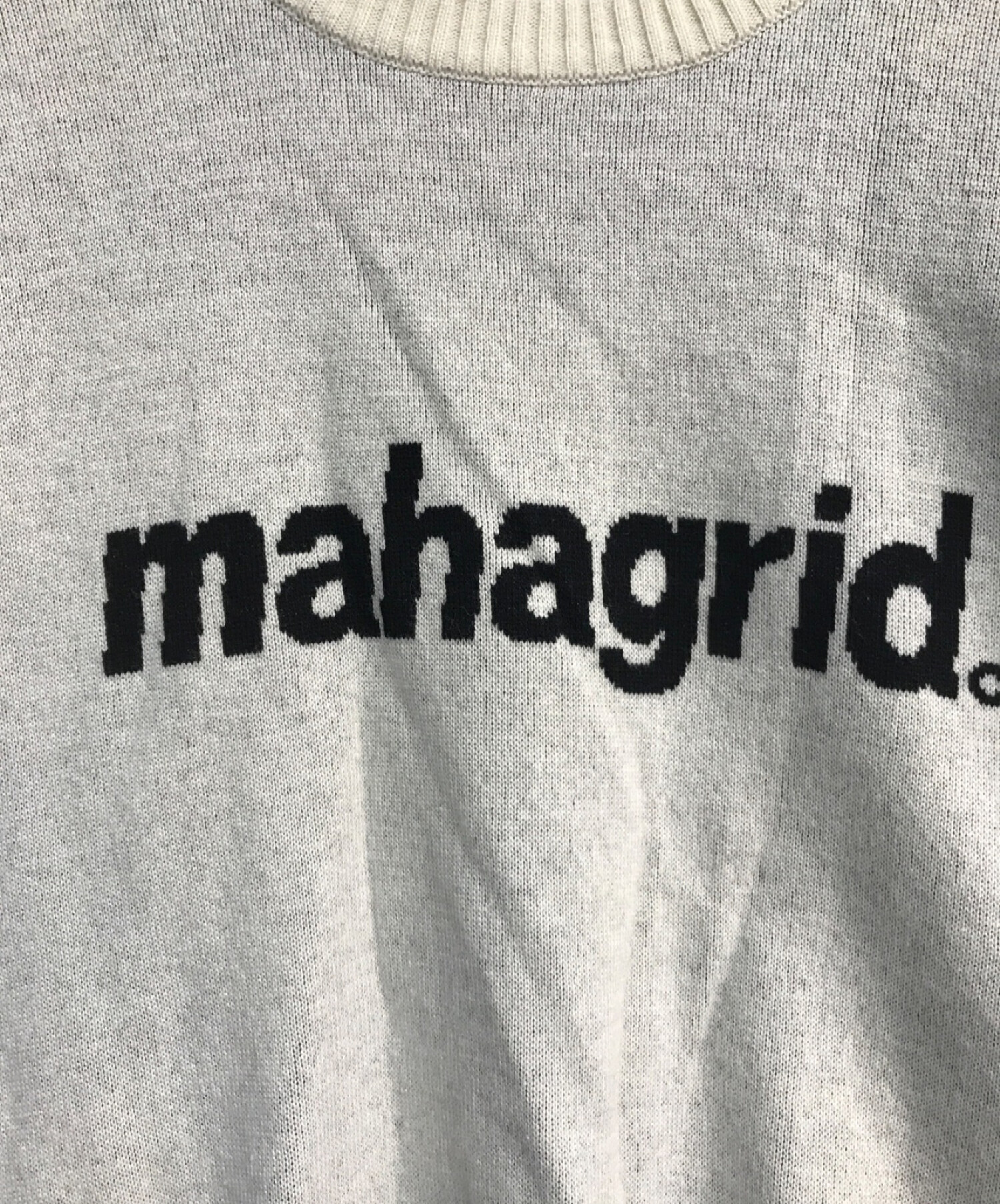 mahagrid (マハグリッド) ベーシックロゴニット ホワイト サイズ:M