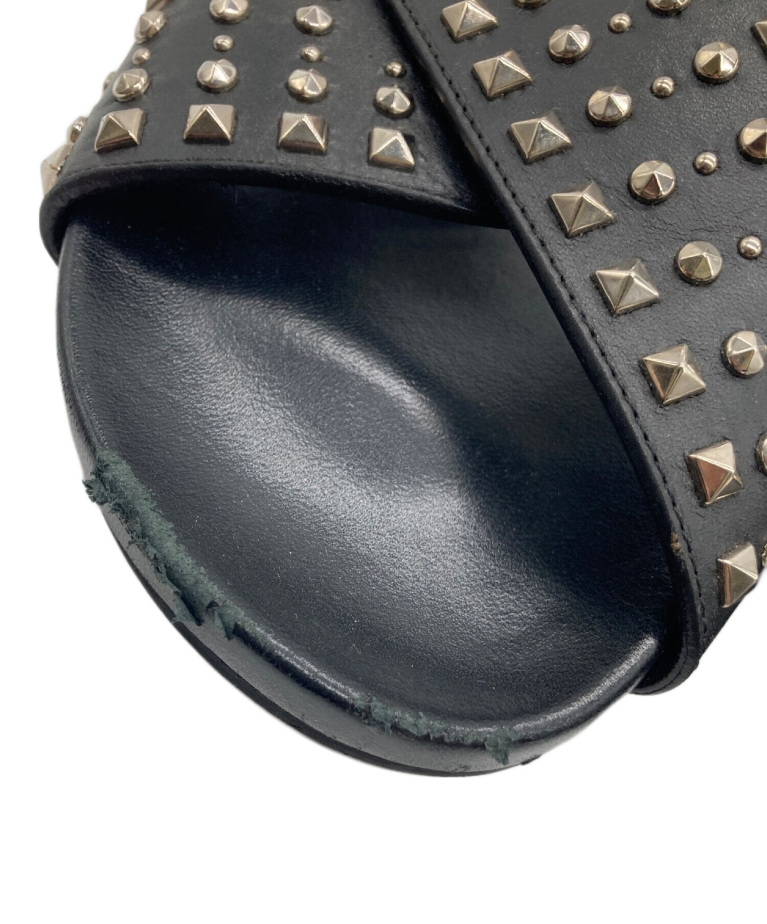 中古・古着通販】GUCCI (グッチ) スタッズサンダル 387654 ブラック 