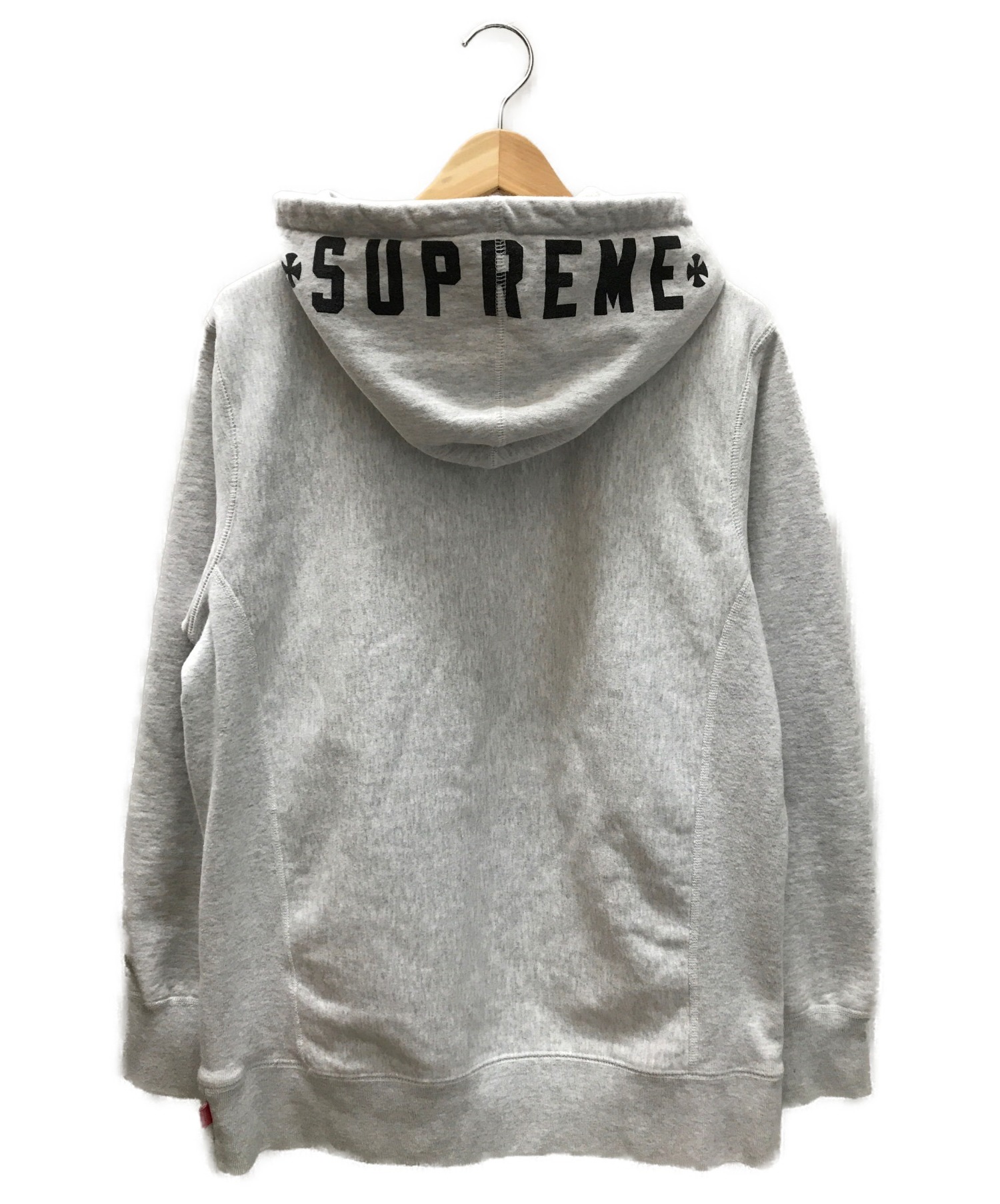 SUPREME×INDEPENDENT (シュプリーム×インディペンデント) プルオーバーパーカー グレー サイズ:Medium Hooded  Sweatshirt