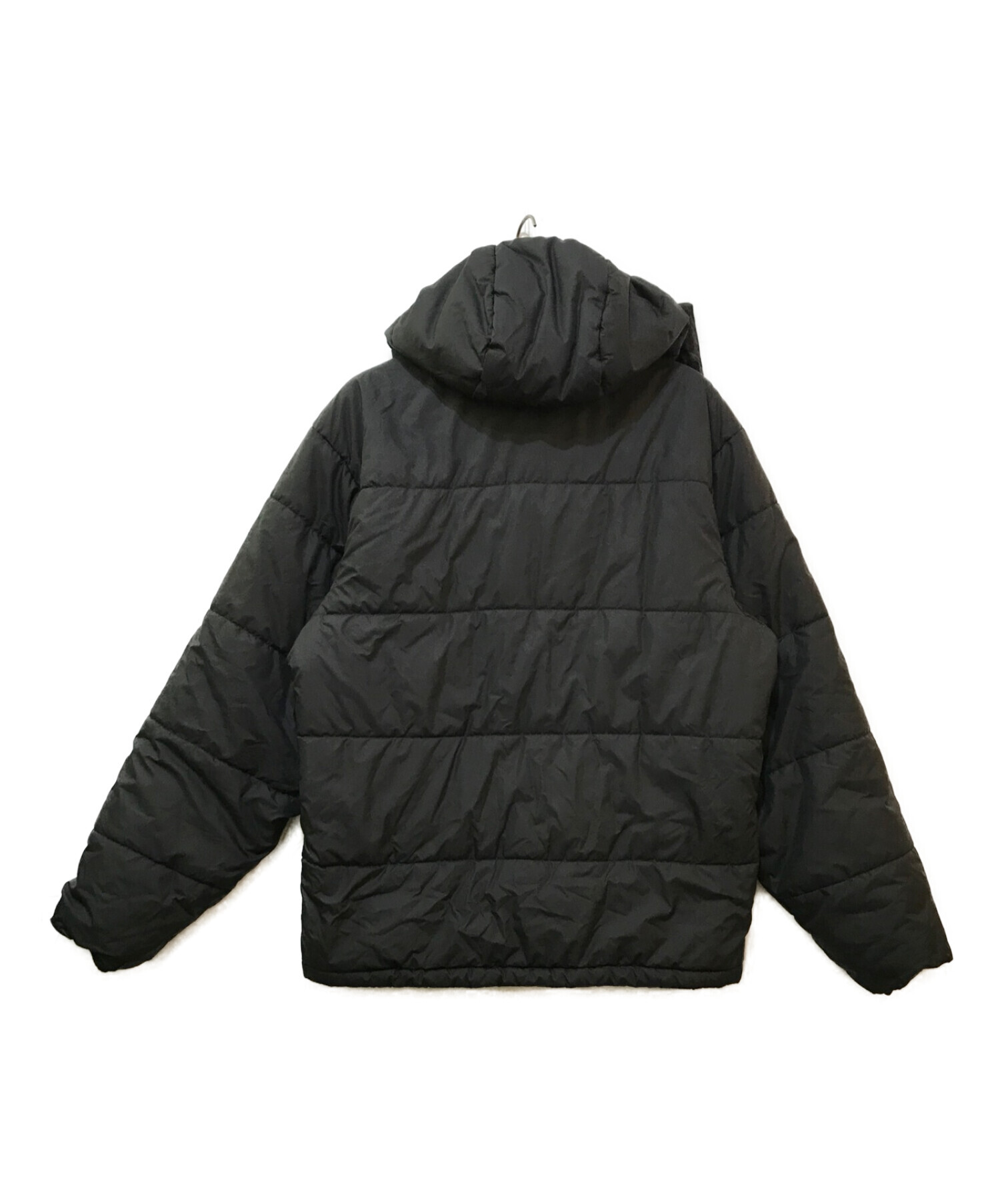パタゴニアブラックパフジャケットサイズLで、日本サイズ3L相当、状態良