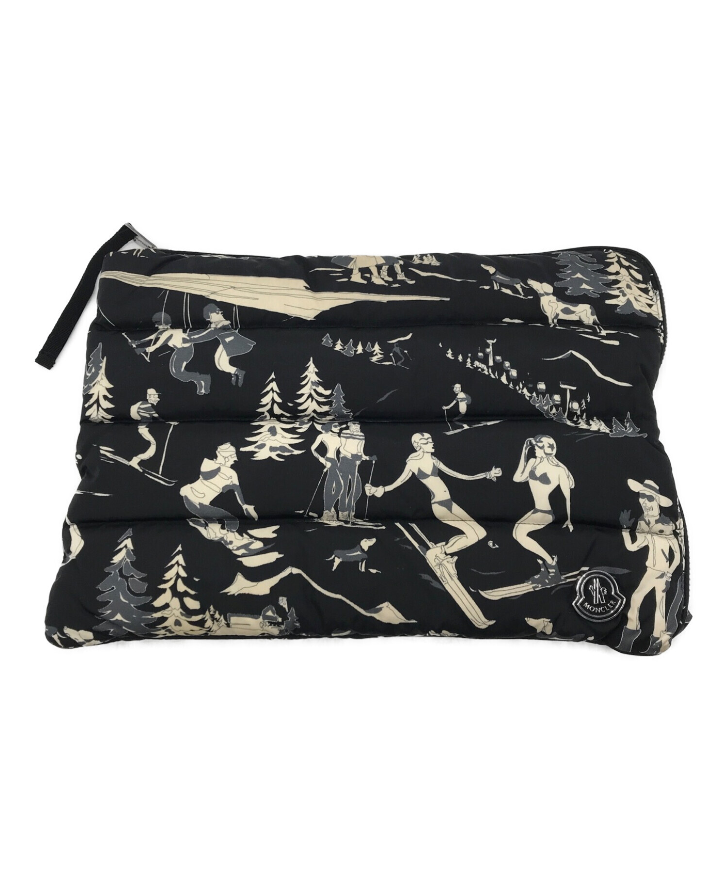 MONCLER （モンクレール）クラッチバッグ