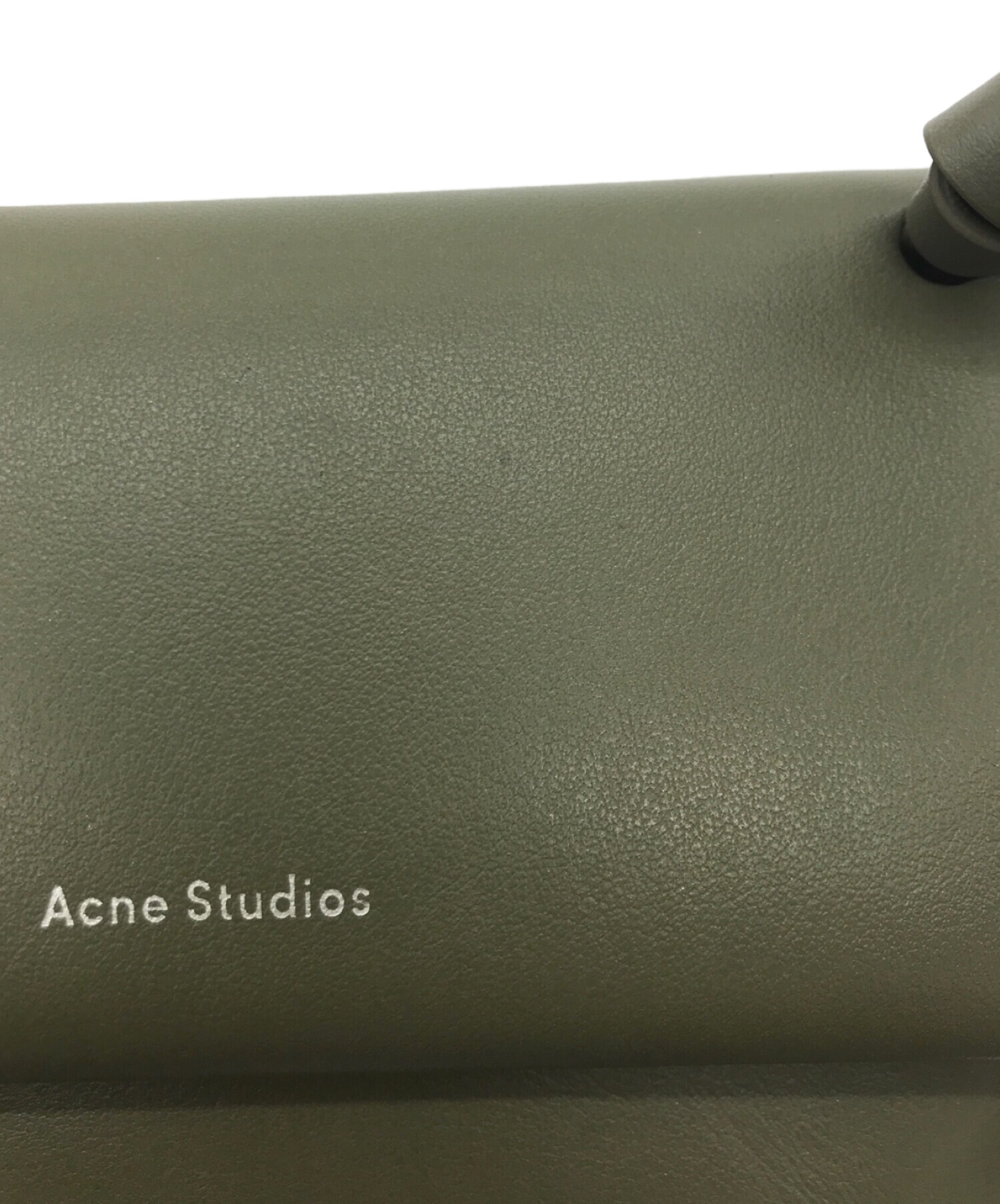 Acne studios (アクネストゥディオズ) レザークロスボディバッグ オリーブ サイズ:下記参照