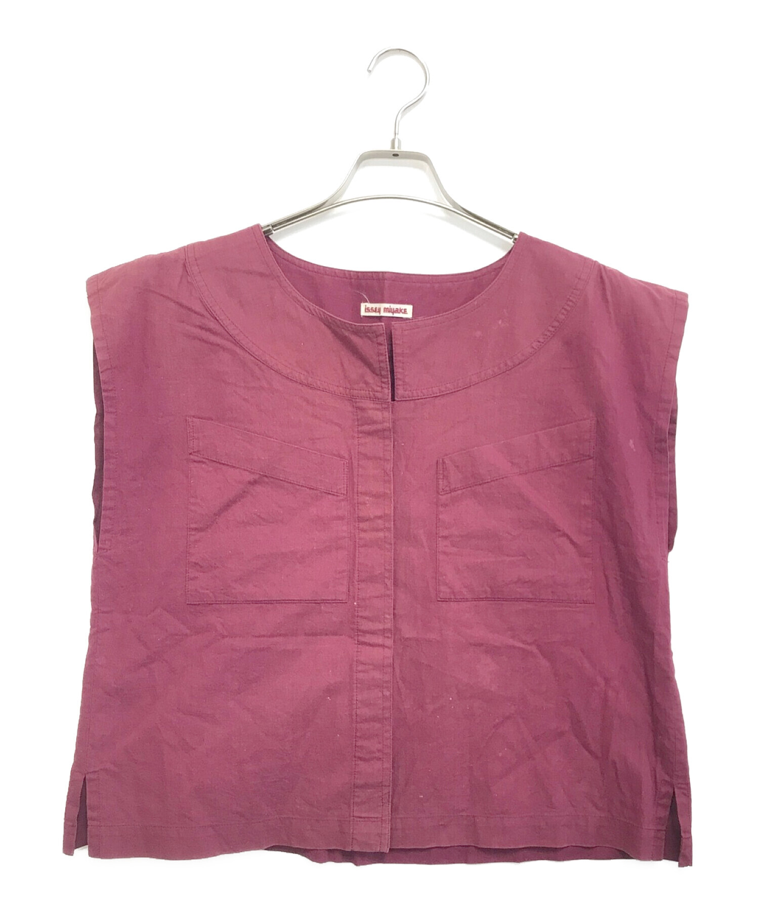 中古・古着通販】ISSEY MIYAKE (イッセイミヤケ) ノースリーブブラウス 