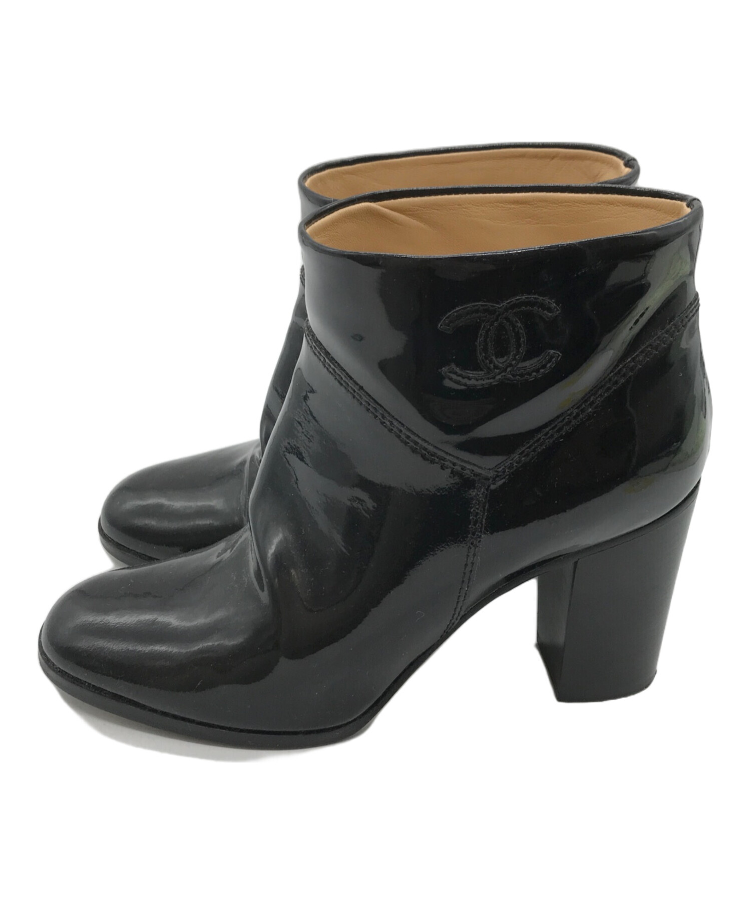 CHANEL　シャネル　ショートブーツ　エナメル　ヒール　ココマーク CHANEL シャネル ショートブーツ エナメル ヒール ココマーク 【公式通販】