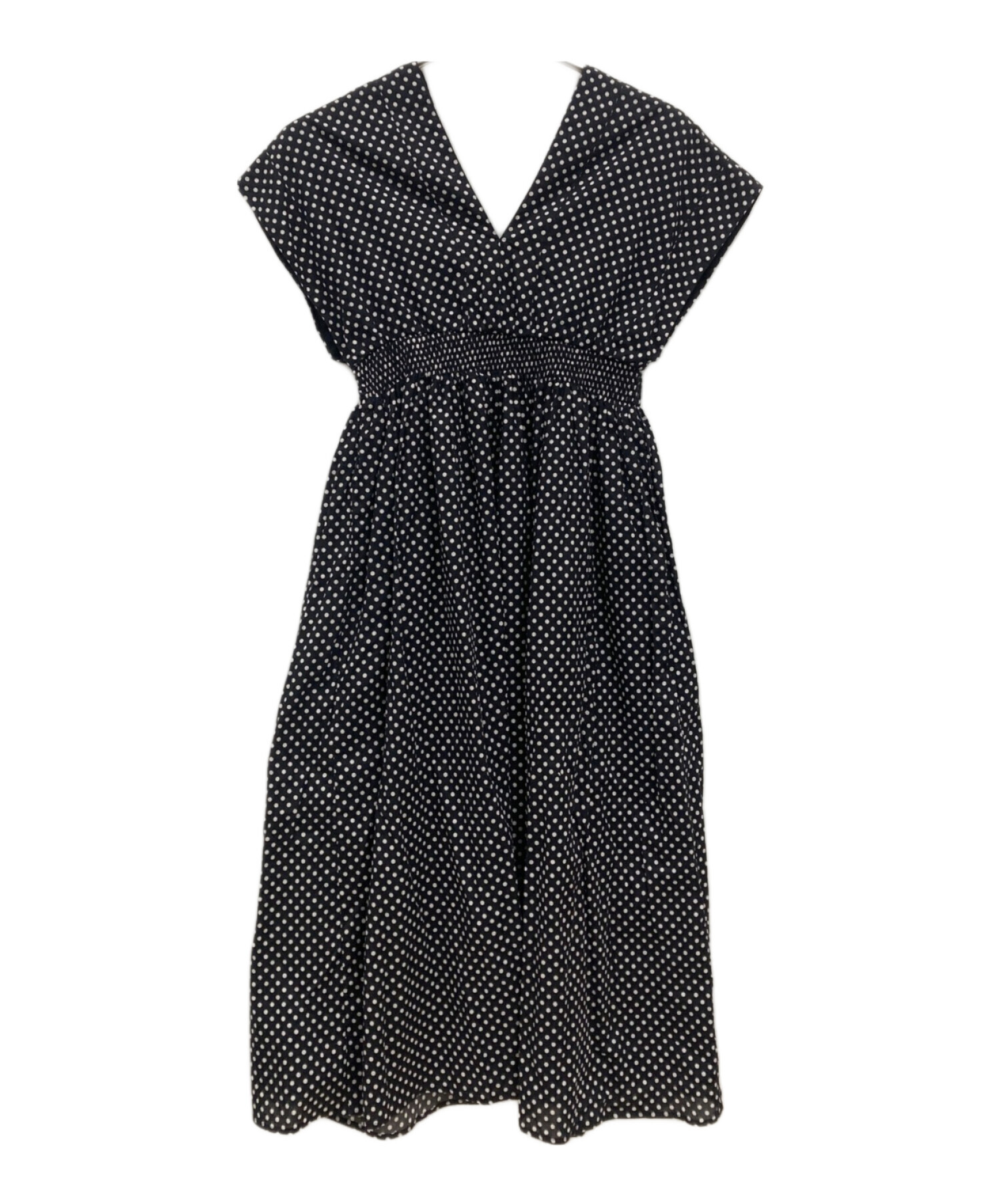 マリハ 黒ドット マドモアゼルのワンピース