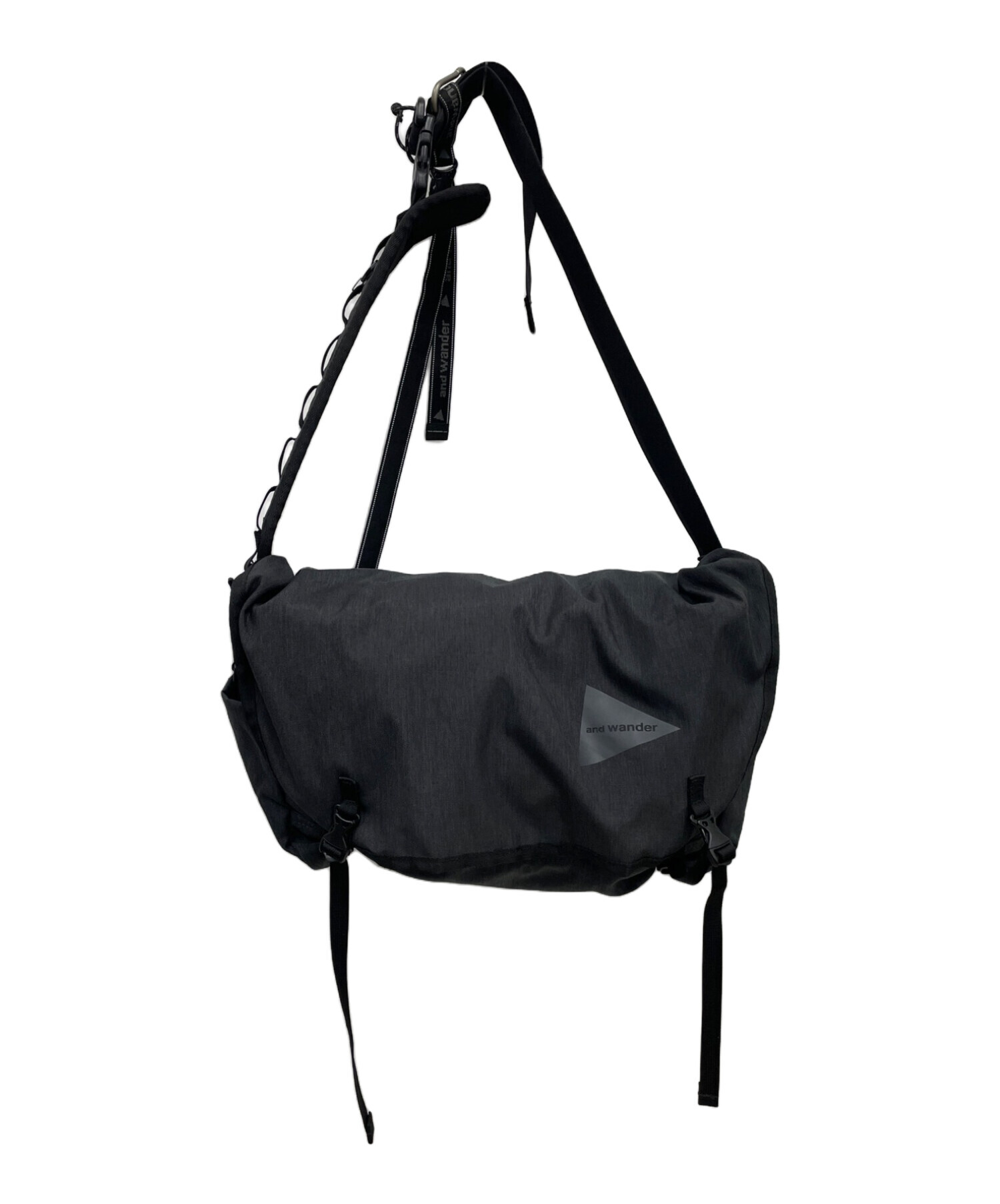 アンドワンダーheather messenger bag