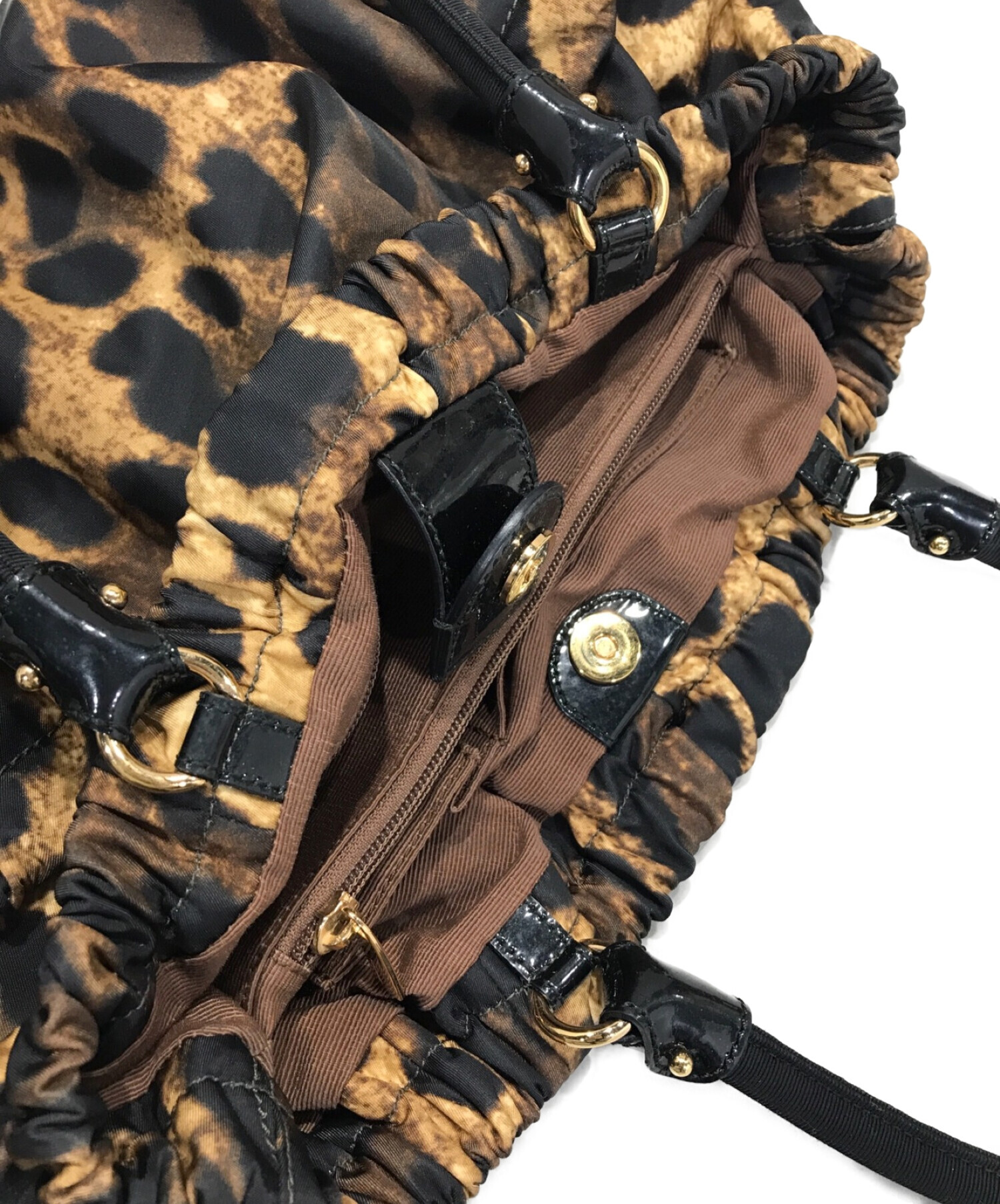 Salvatore 【中古】Ferragamo(フェラガモ)ヴァラ エナメル リュック 