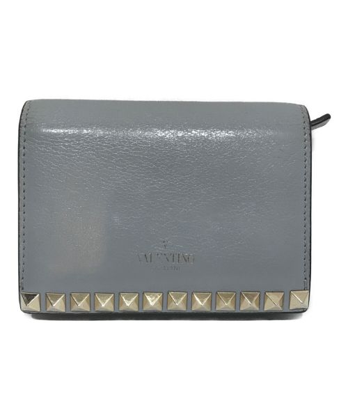VALENTINO 三つ折り財布 ベージュ スタッズ付き 危なっかしい 