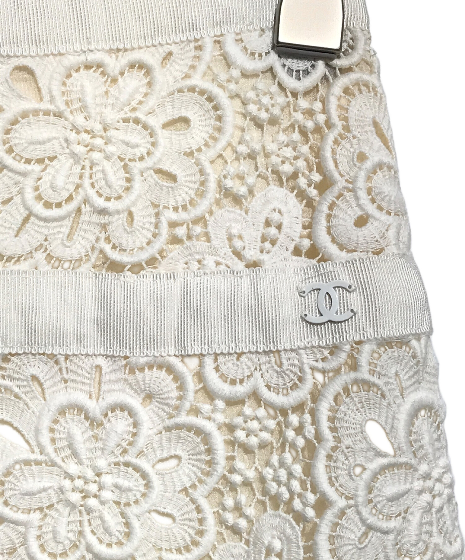 中古・古着通販】CHANEL (シャネル) レーススカート アイボリー サイズ 