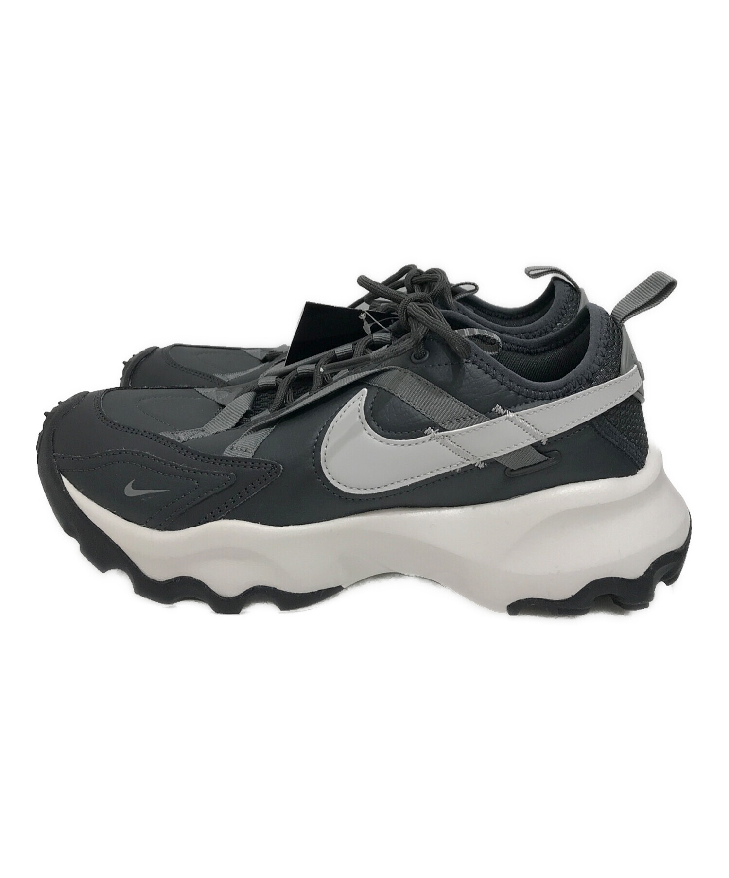 中古・古着通販】NIKE (ナイキ) TC 7900 ローカットスニーカー グレー 