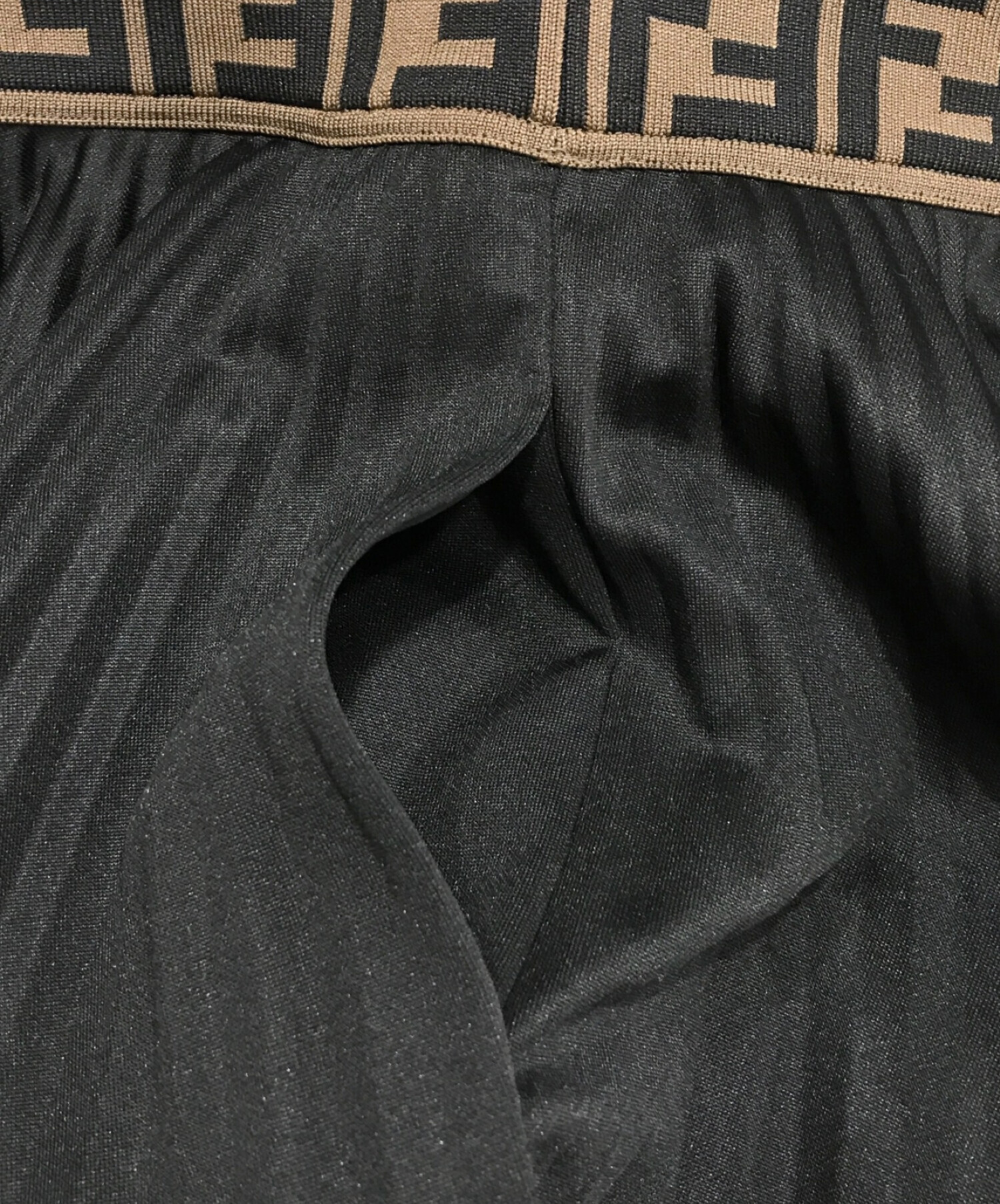 FENDI (フェンディ) BLACK FFロゴバンドプリーツフレアスカート ブラック サイズ:SIZE　40