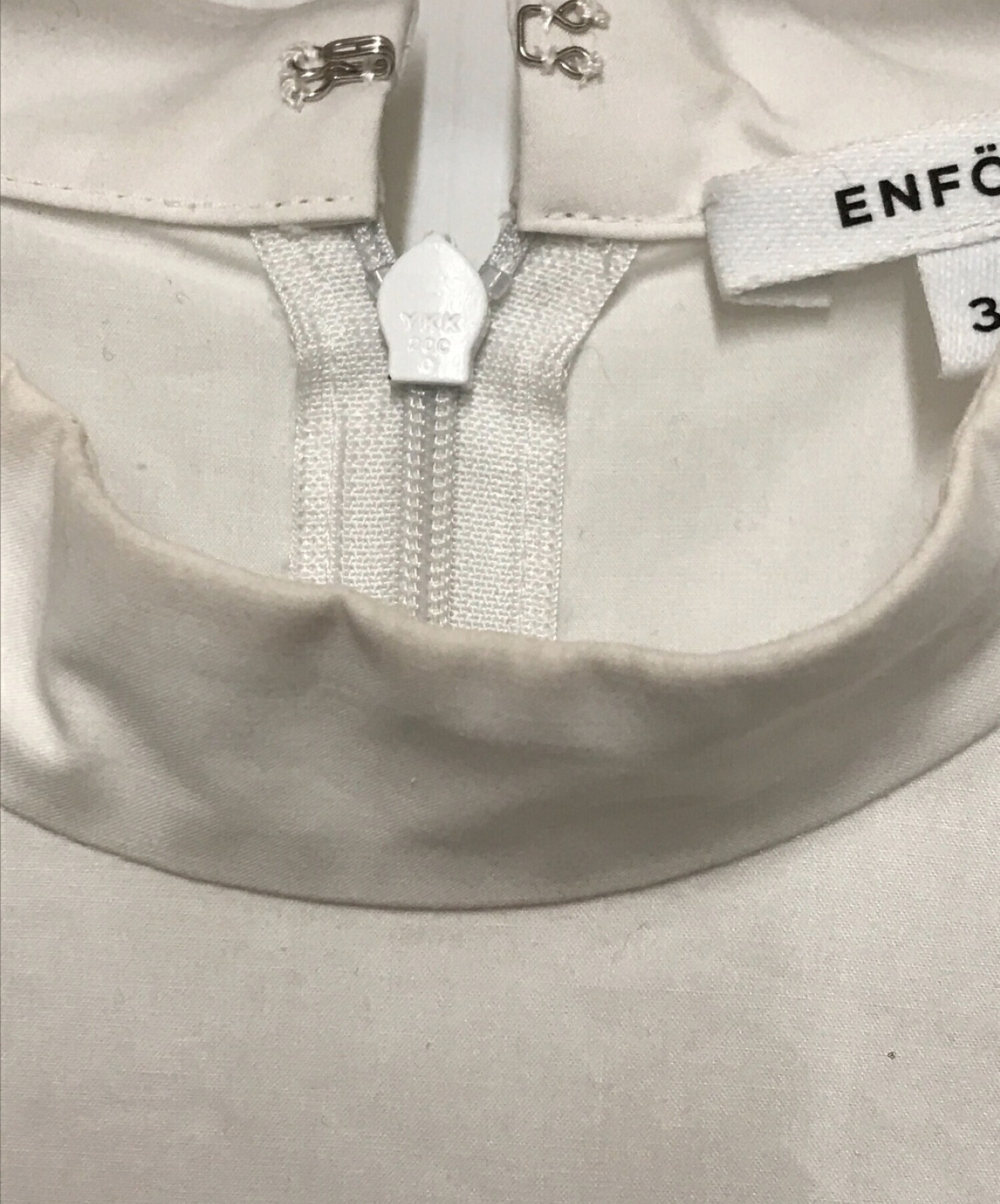 ENFOLD (エンフォルド) PEツイル ニットレイヤープリーツ ドレス ホワイト×ブラック サイズ:36