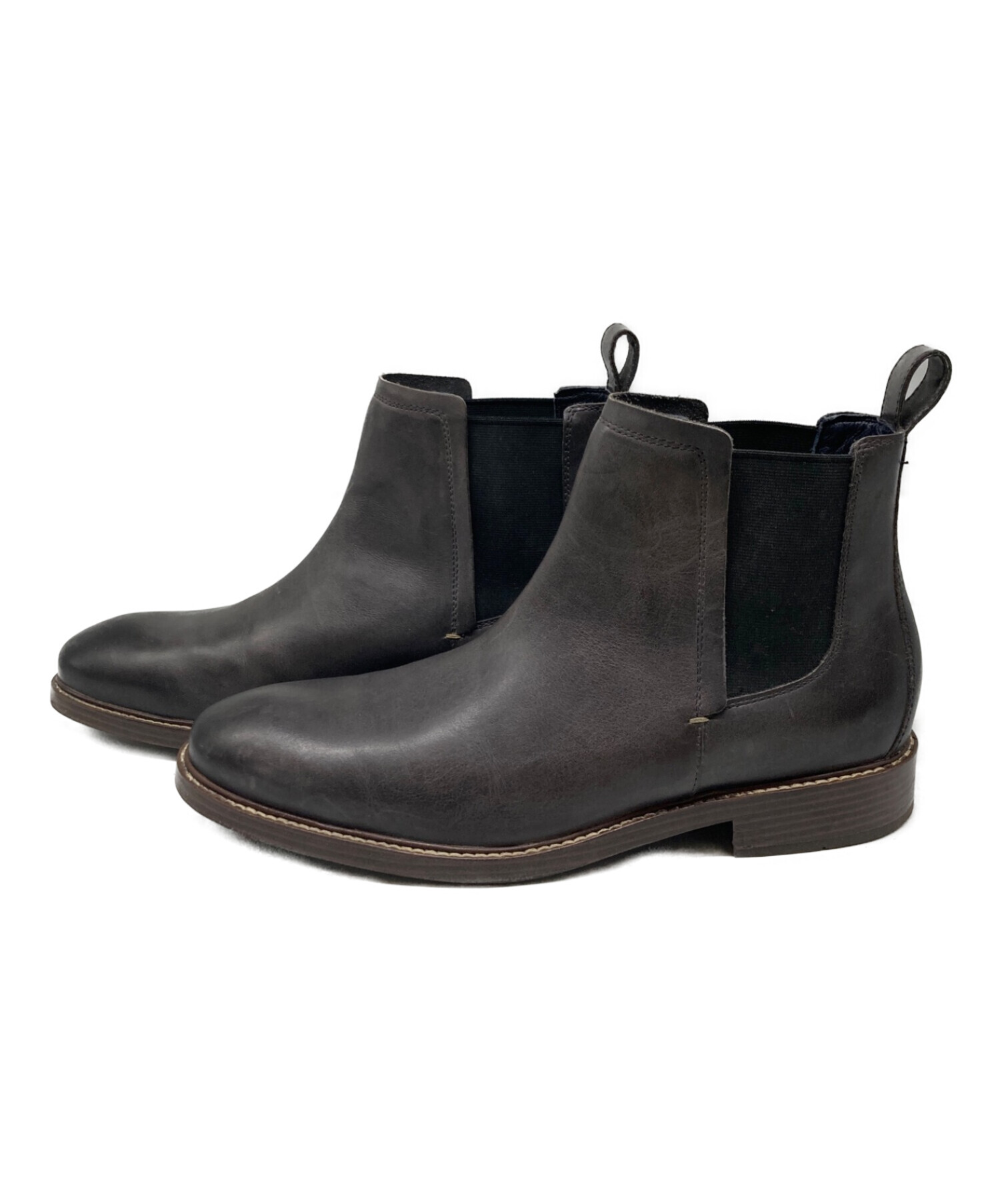 COLE HAANサイドゴアブーツ