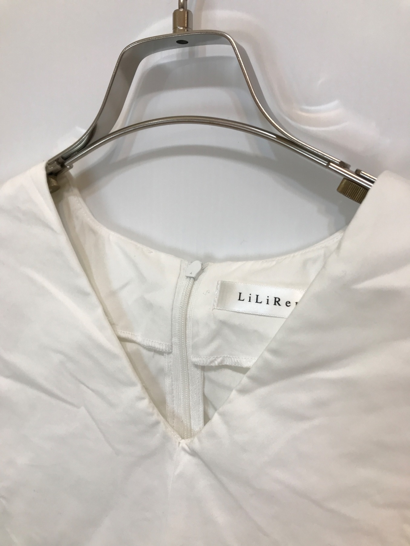 LiLiRena リリレナ　スカラップブラウス