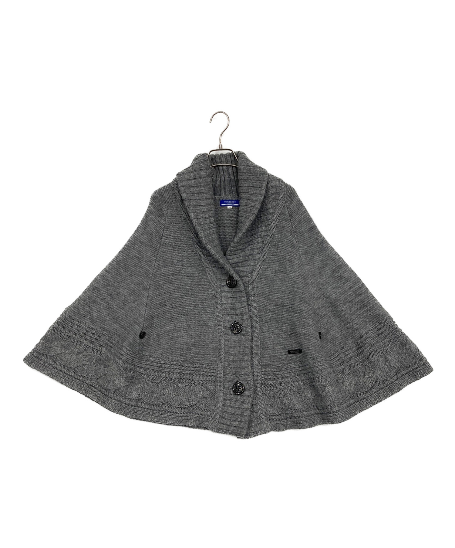 バーバリーブルーレーベル★ケーブルニットフーデッドポンチョ ロゴボタンロゴパッチ バーバリーブルーレーベル☆ケーブルニットフーデッドポンチョ ロゴ
