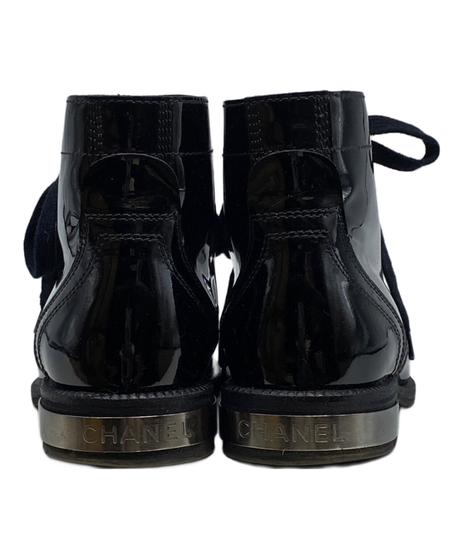中古・古着通販】CHANEL (シャネル) エナメルショートブーツ ブラック 