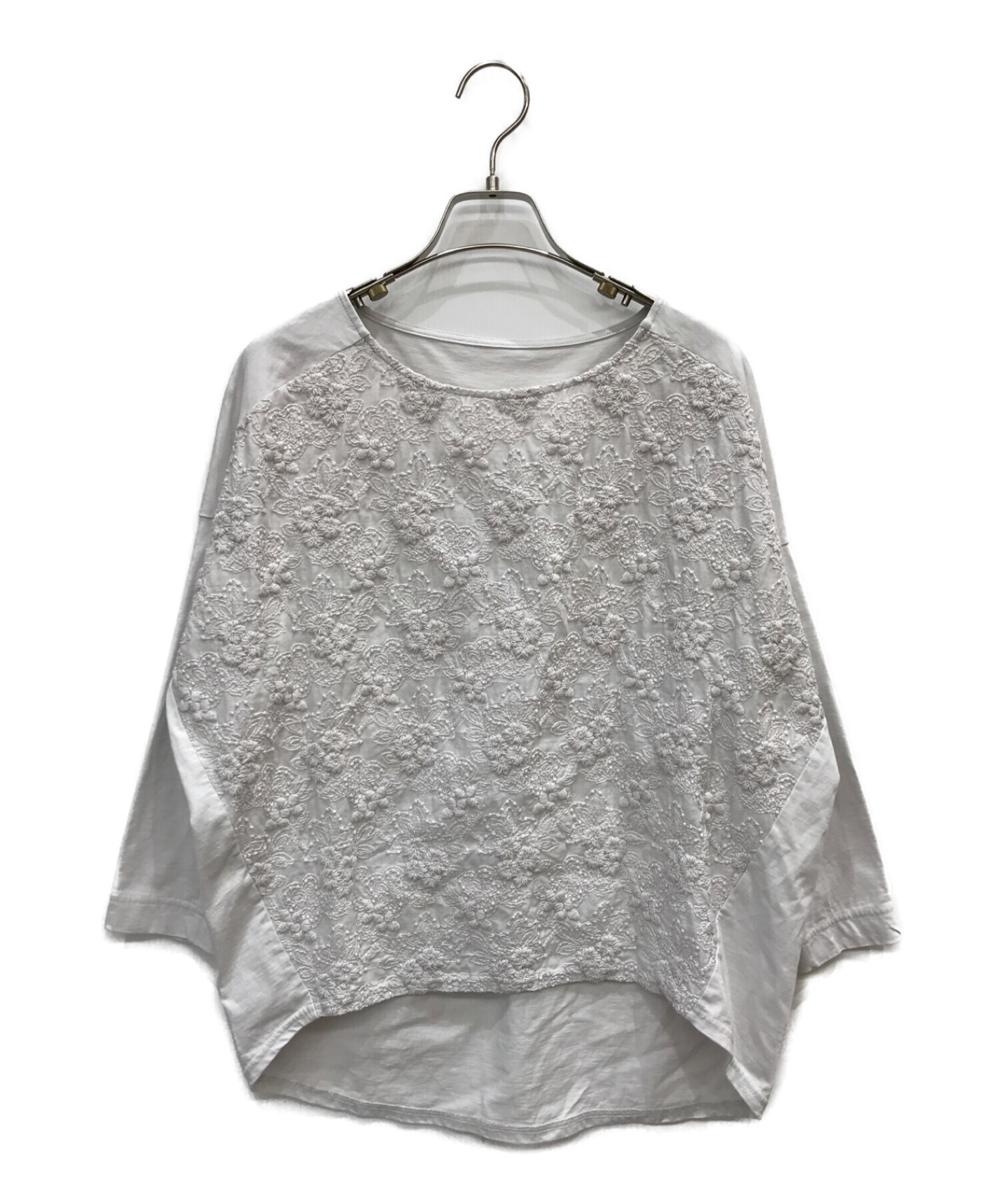 ビアズリーフロント刺繍プルオーバー