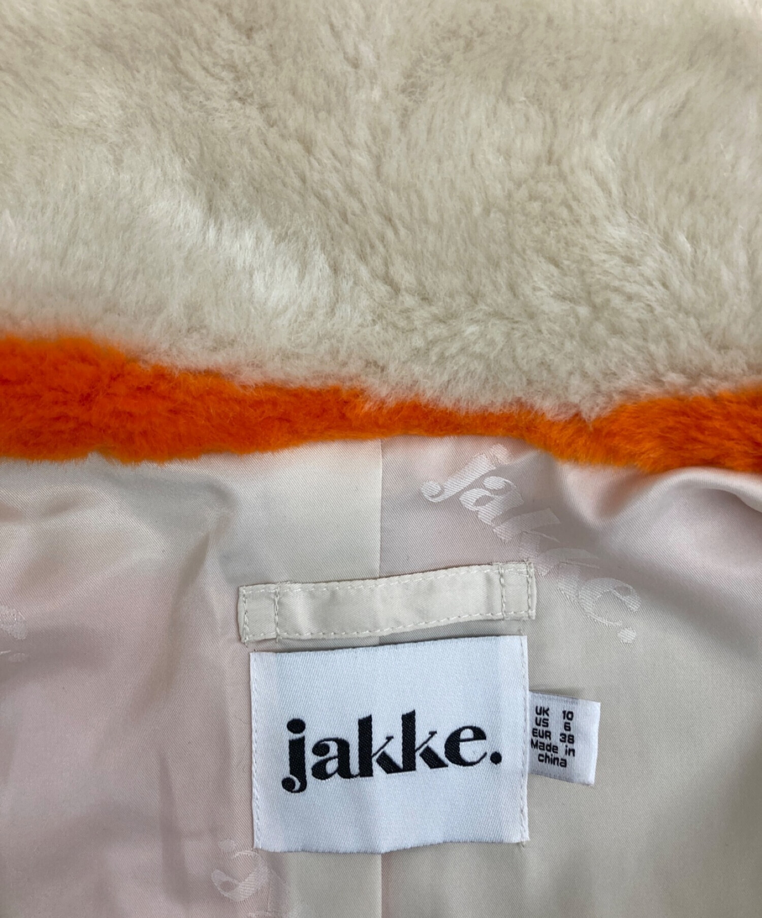 【美品】タグ付き　jakke ジャッキー  ファージャケット　オレンジ　大きい
