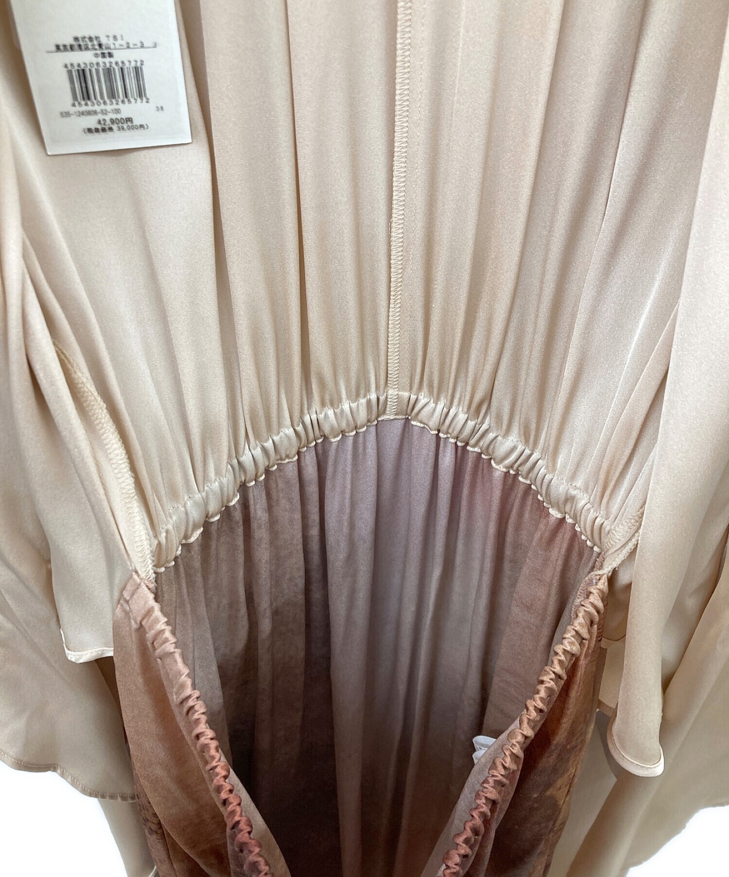 未使用タグ付きワンピース定価39,000円 おいかけ