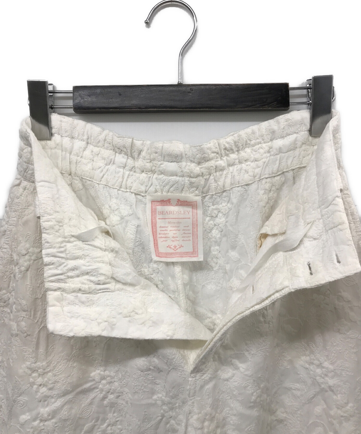 中古・古着通販】BEARDSLEY (ビアズリー) デニムバギー刺繍パンツ  
