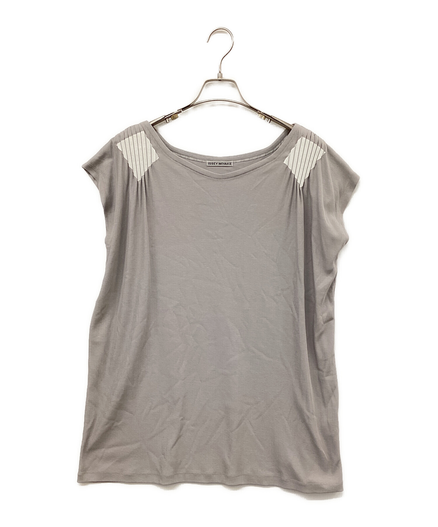 中古・古着通販】ISSEY MIYAKE (イッセイミヤケ) ワンポイントプリーツ 